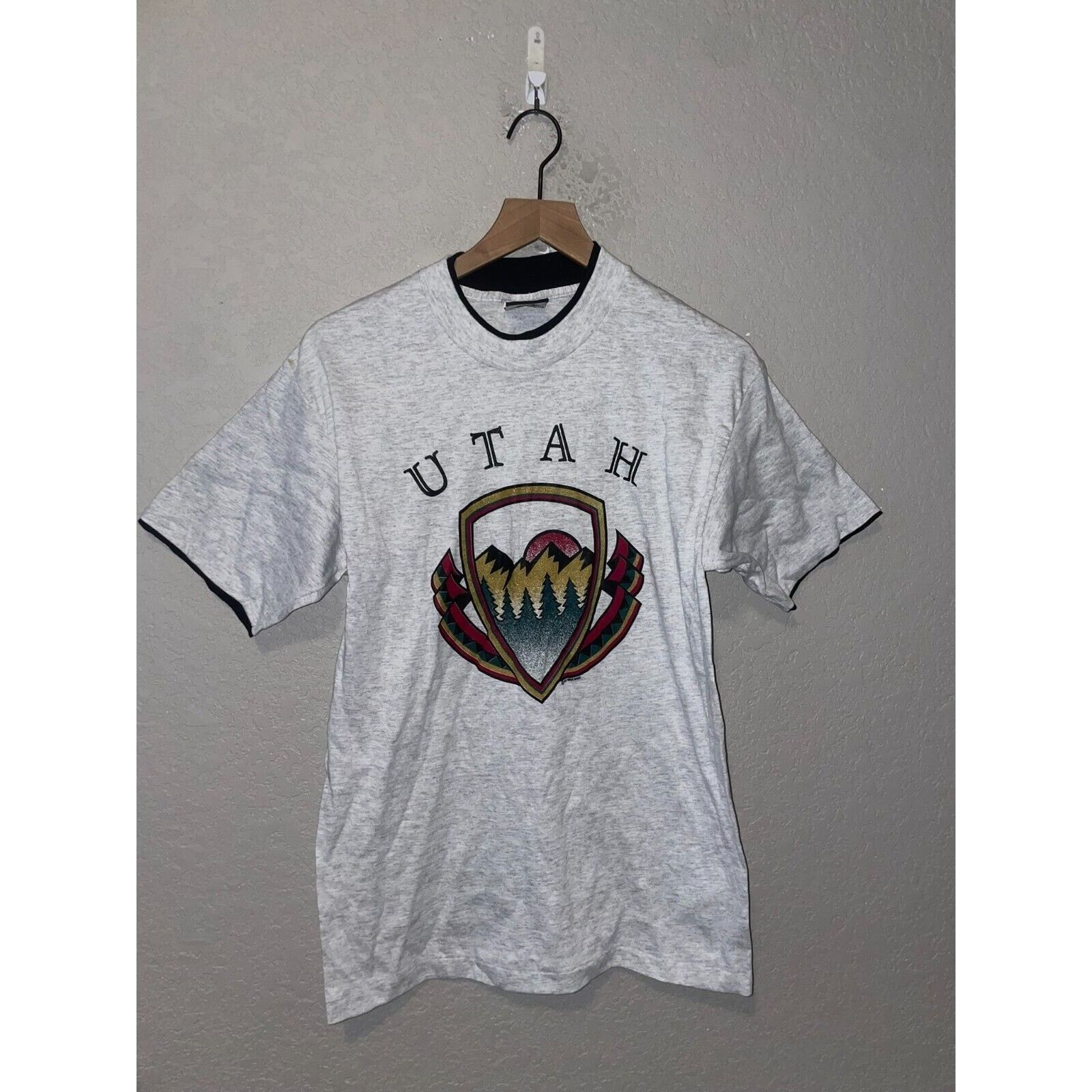 Signal Sport Vintage Utah Shirt State Mountain Gray Tee VTG 90s 1992 M Size US M / EU 48-50 / 2 - 1 Thumbnail