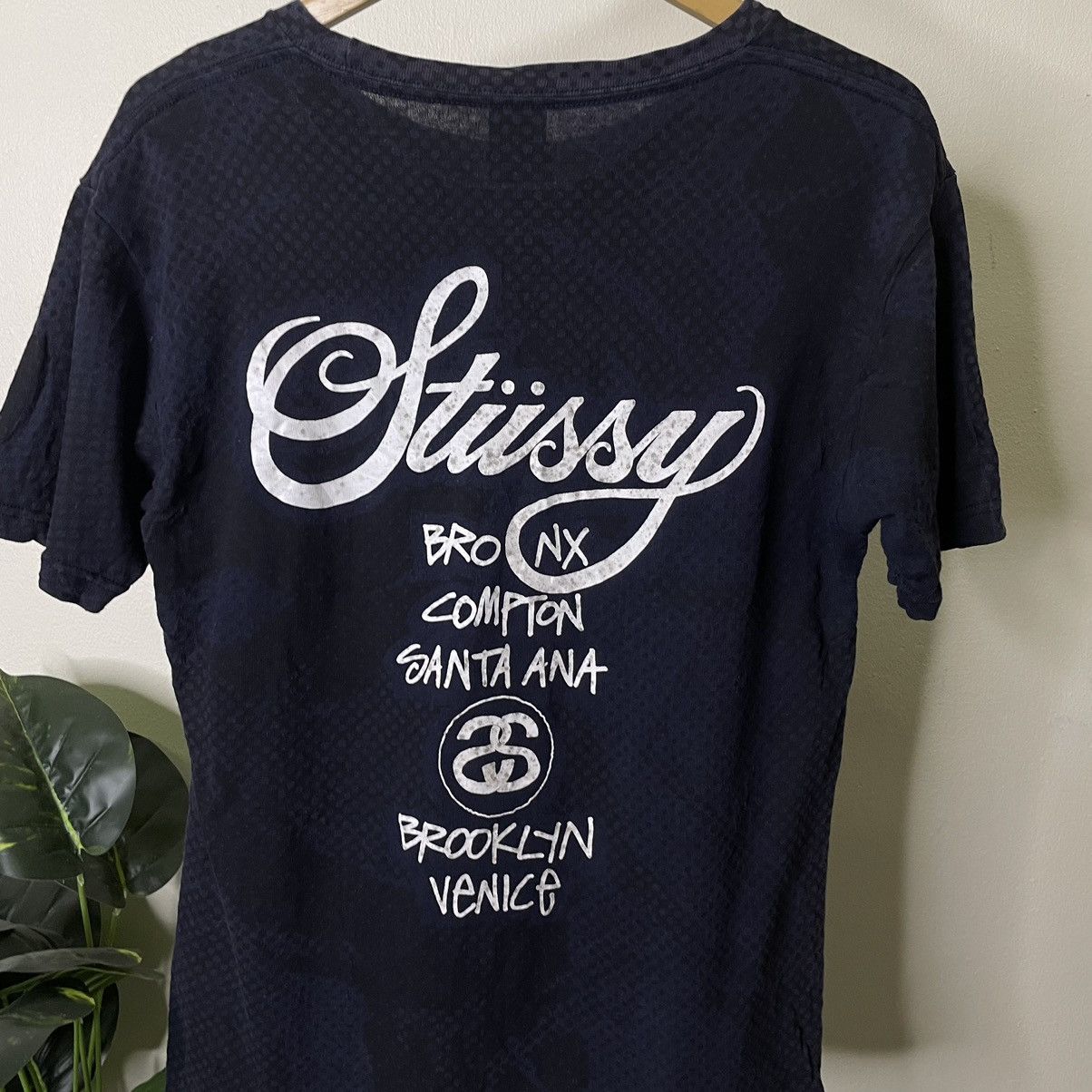 Stussy Vintage Y2K Stussy Tour Abstract Art Futura Style T Shirt Size US S / EU 44-46 / 1 - 6 Thumbnail