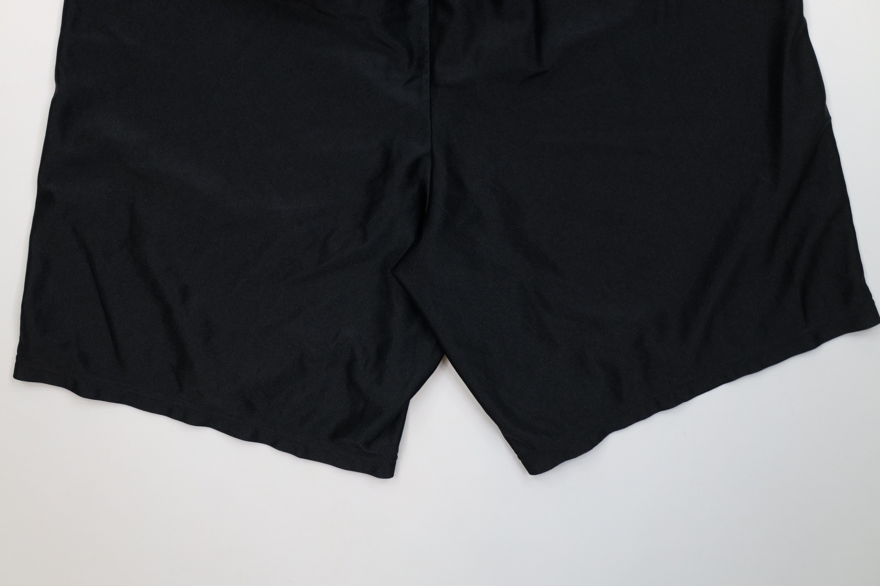 Nike Vintage 90s Nike Mini Swoosh Above Knee Shorts Black USA Size US 32 / EU 48 - 11 Thumbnail