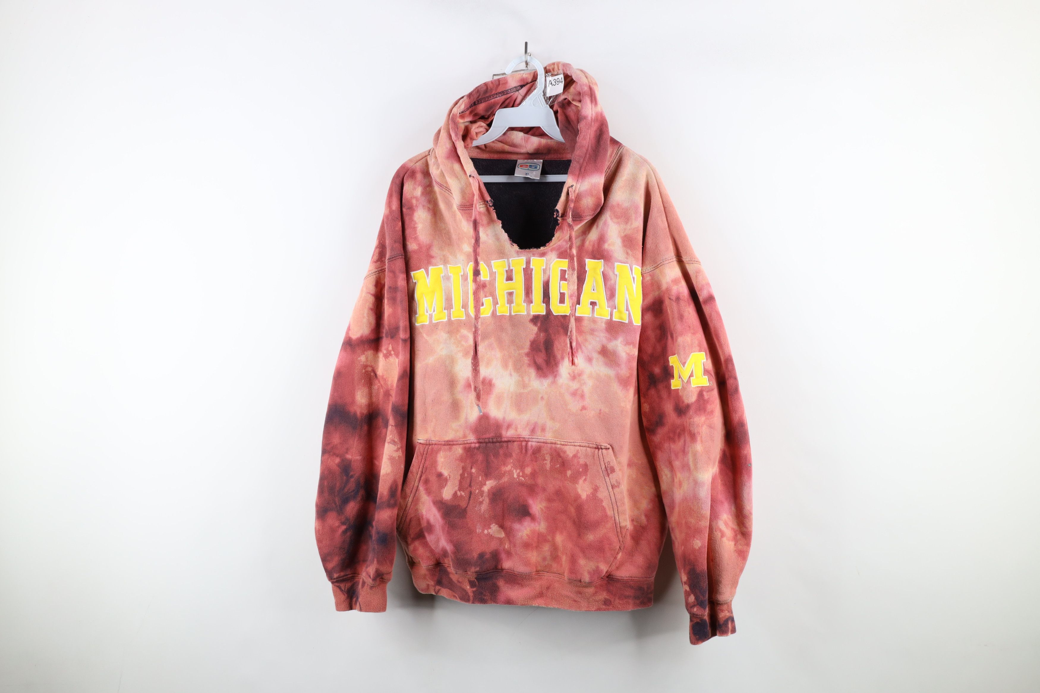 Vintage Vintage 90s Wash University of Michigan Hoodie Sweatshirt Size US XL / EU 56 / 4 - 1 Thumbnail