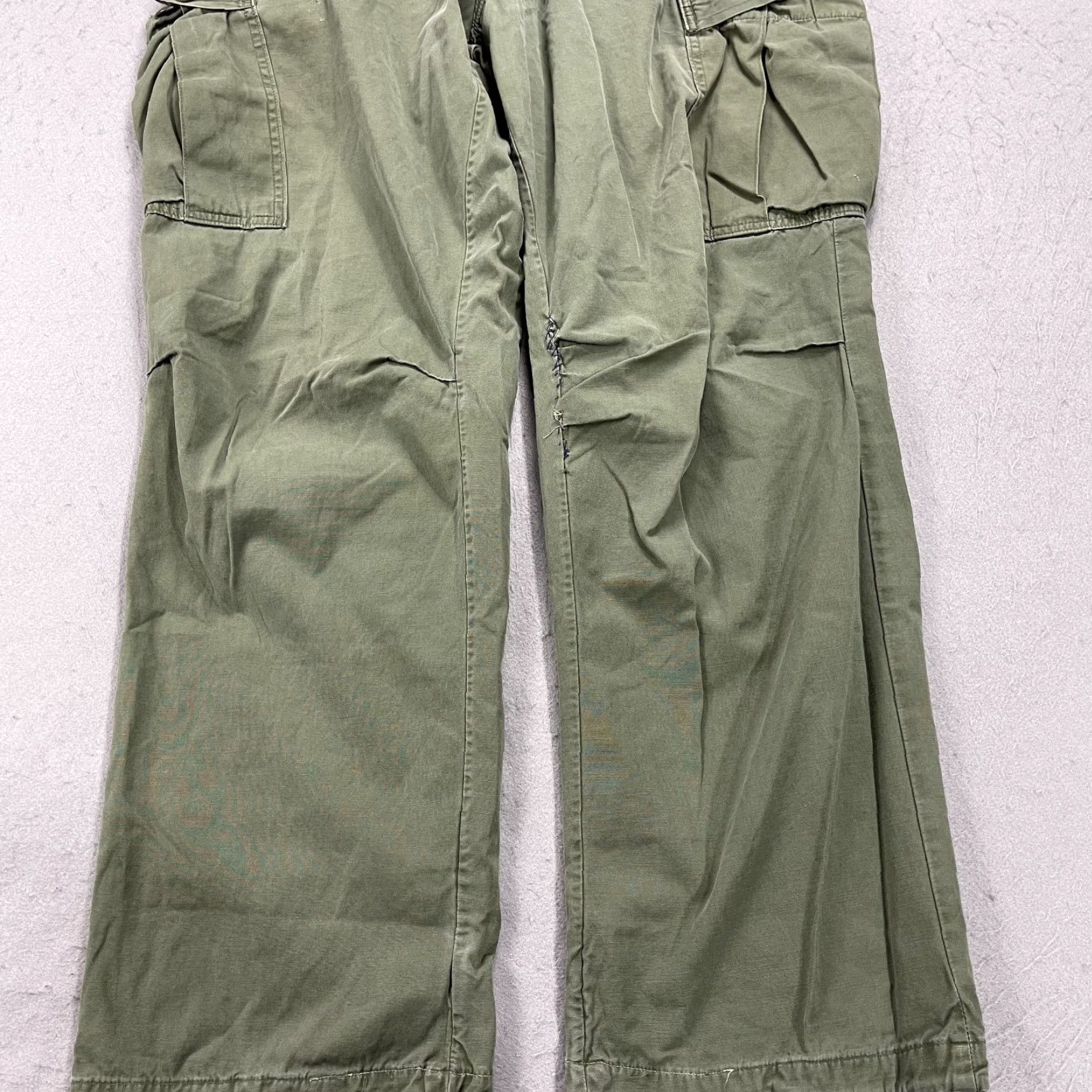 Vintage VINTAGE Army Pants Mens 36x30 Green Cargo Trousers Shade 107 Combat Tropical 70s Size US 36 / EU 52 - 3 Thumbnail