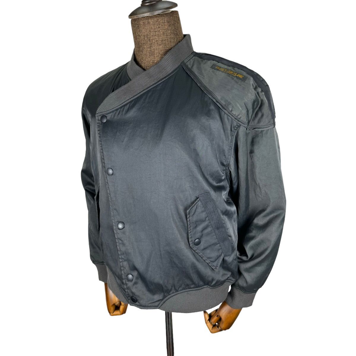 Issey Miyake 🔥80s ISSEY MIYAKE SKYLINE STUDIO BOMBER SNAP BUTTON JACKET Size US M / EU 48-50 / 2 - 3 Thumbnail