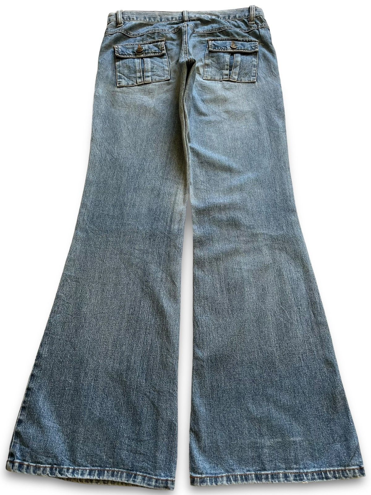 Japanese Brand Vintage Japanese Brand Faded Wash Flare Jeans Size 30" / US 8 / IT 44 - 2 Thumbnail