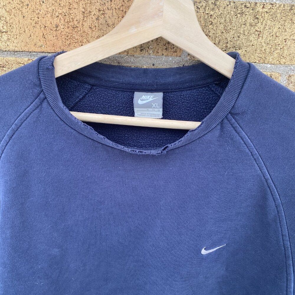 Nike × Vintage Vintage 90s Nike Crewneck Sweater XL Navy Blue Size US XL / EU 56 / 4 - 5 Thumbnail
