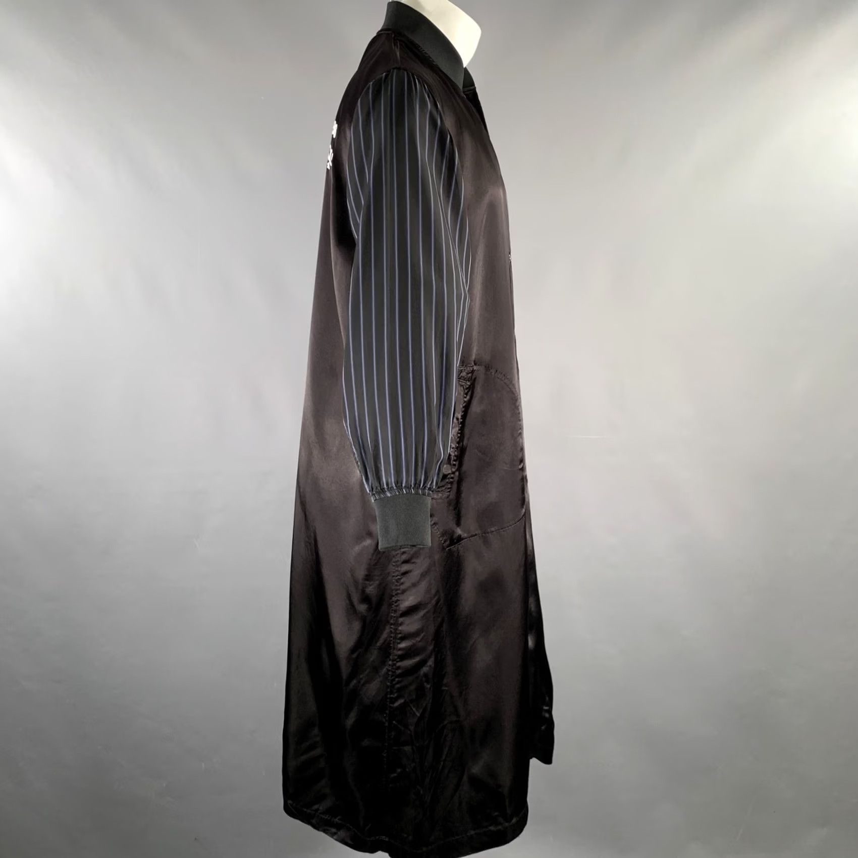 Comme des Garcons Girl COMME des GARCONS Size S Black Cupro Buttoned Coat Mens Size US S / EU 44-46 / 1 - 3 Thumbnail