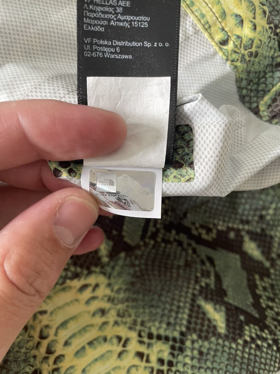 Supreme × The North Face Supreme x North face green snake jacket Size US XL / EU 56 / 4 - 12 Thumbnail