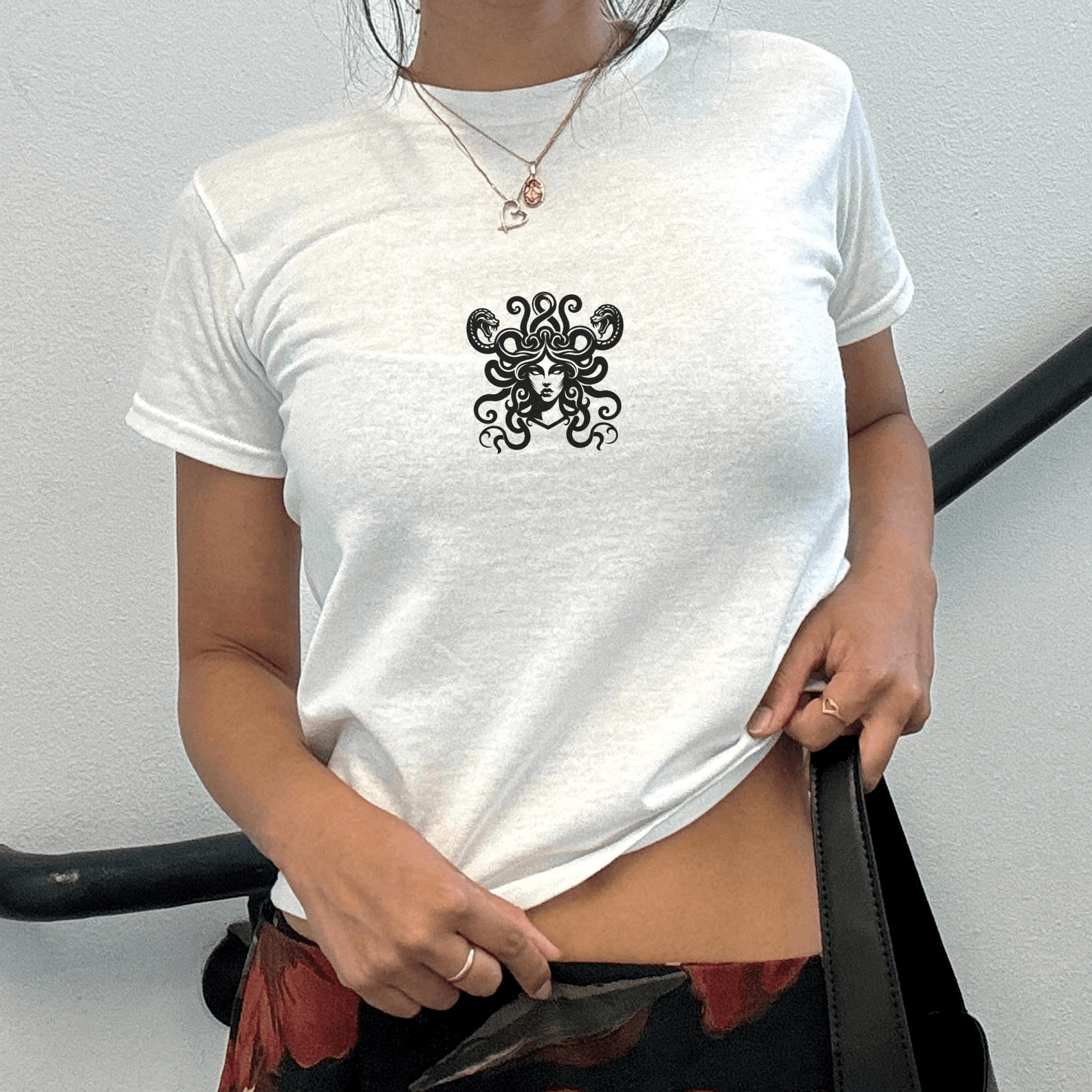 Other Medusa Baby Tee – Girl Power Y2K Size M / US 6-8 / IT 42-44 - 3 Thumbnail