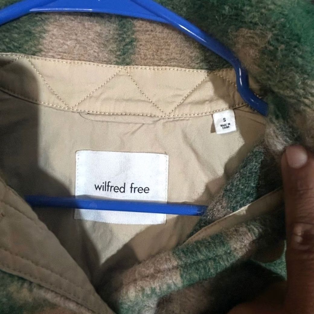 Vintage Wilfred Aritzia Green Brown Plaid Button Up Jacket Women’s Size S Green Womens Small Plaid Jacket Size S / US 4 / IT 40 - 3 Thumbnail