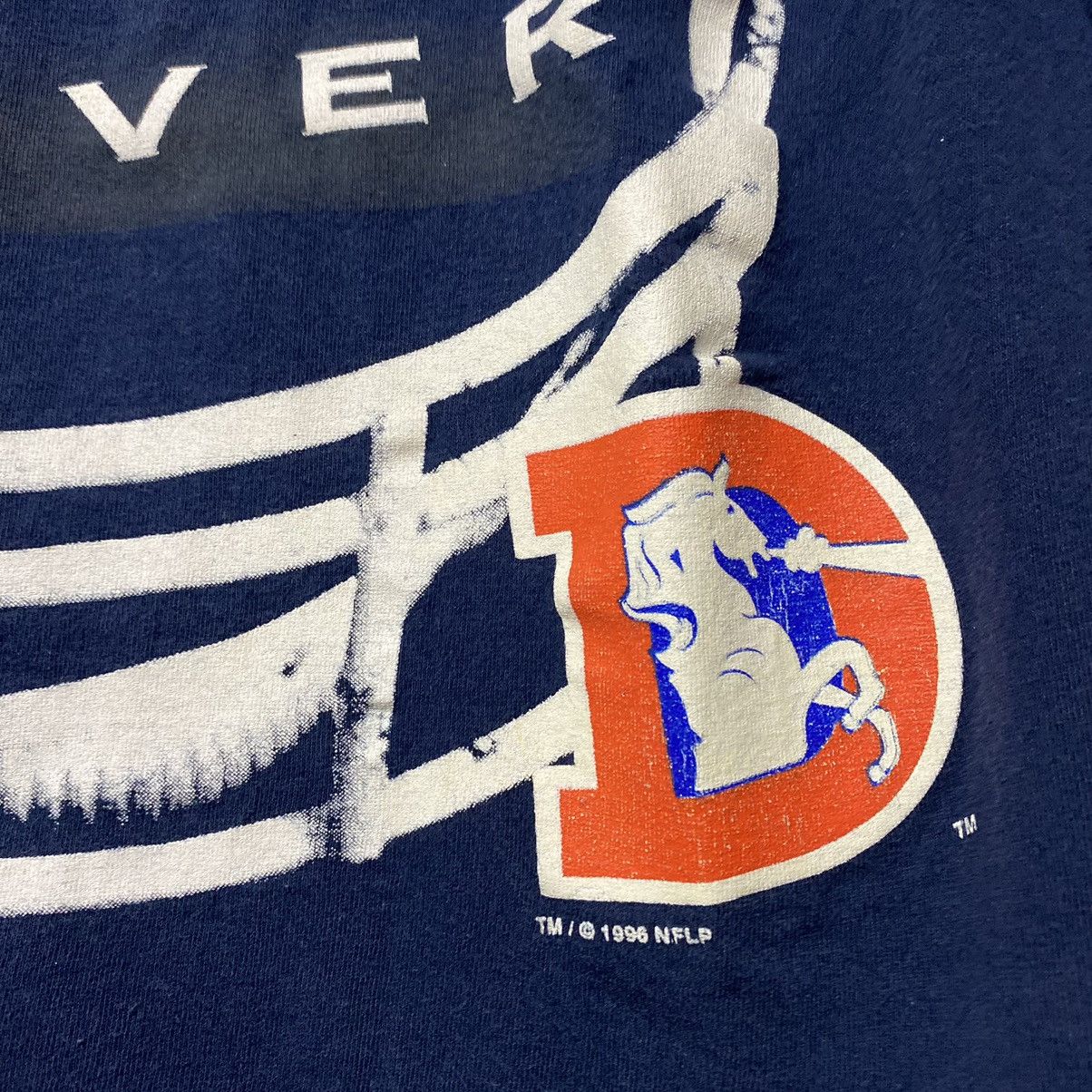 NFL × Riddell × Vintage Vintage Denver Broncos Old Logo Helmet long sleeve shirt XL Size US XL / EU 56 / 4 - 4 Thumbnail