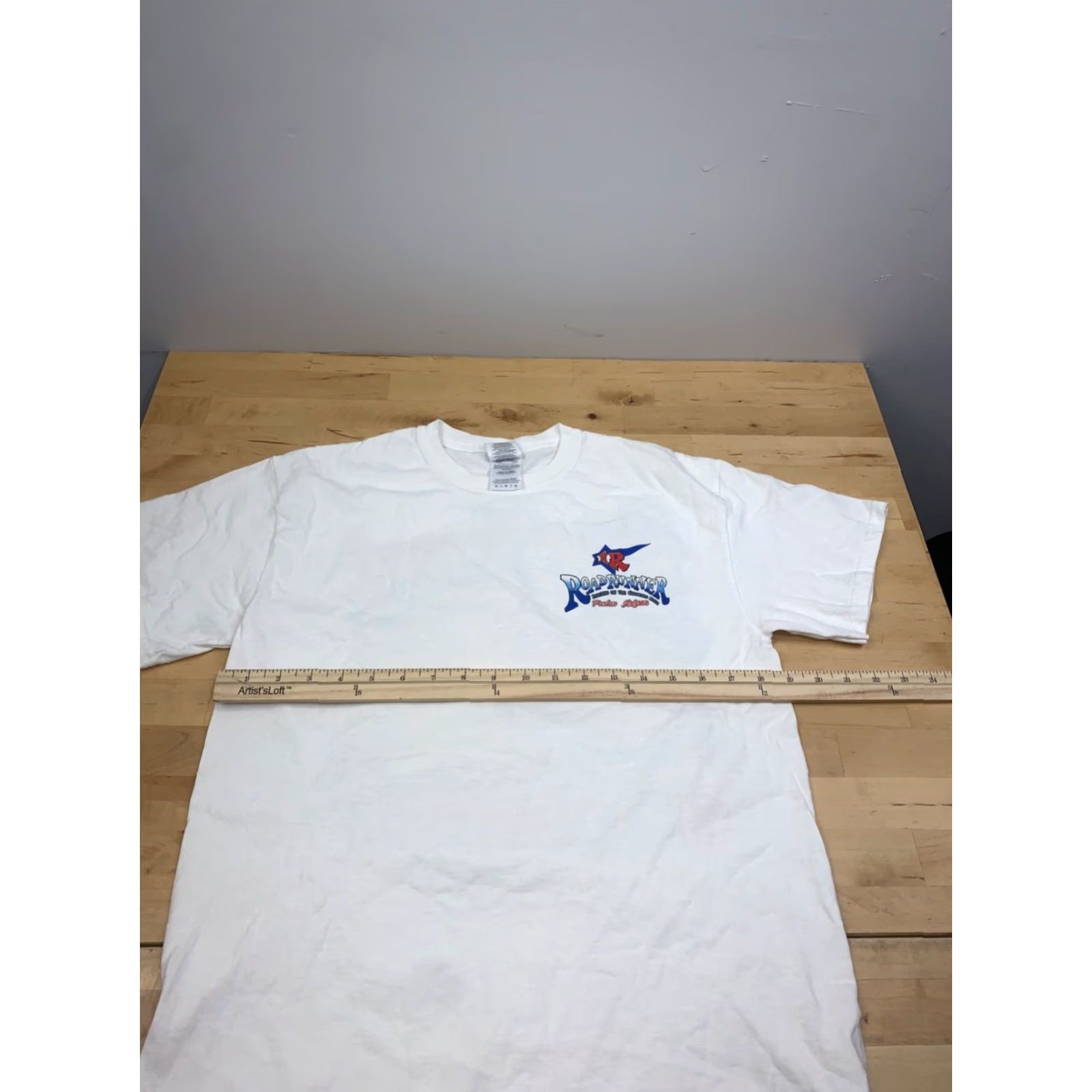 Gildan VTG Roadrunner Shirt Mens M White Cotton Gildan T-Shirt Slim Fit? Regular no. Size US M / EU 48-50 / 2 - 6 Thumbnail