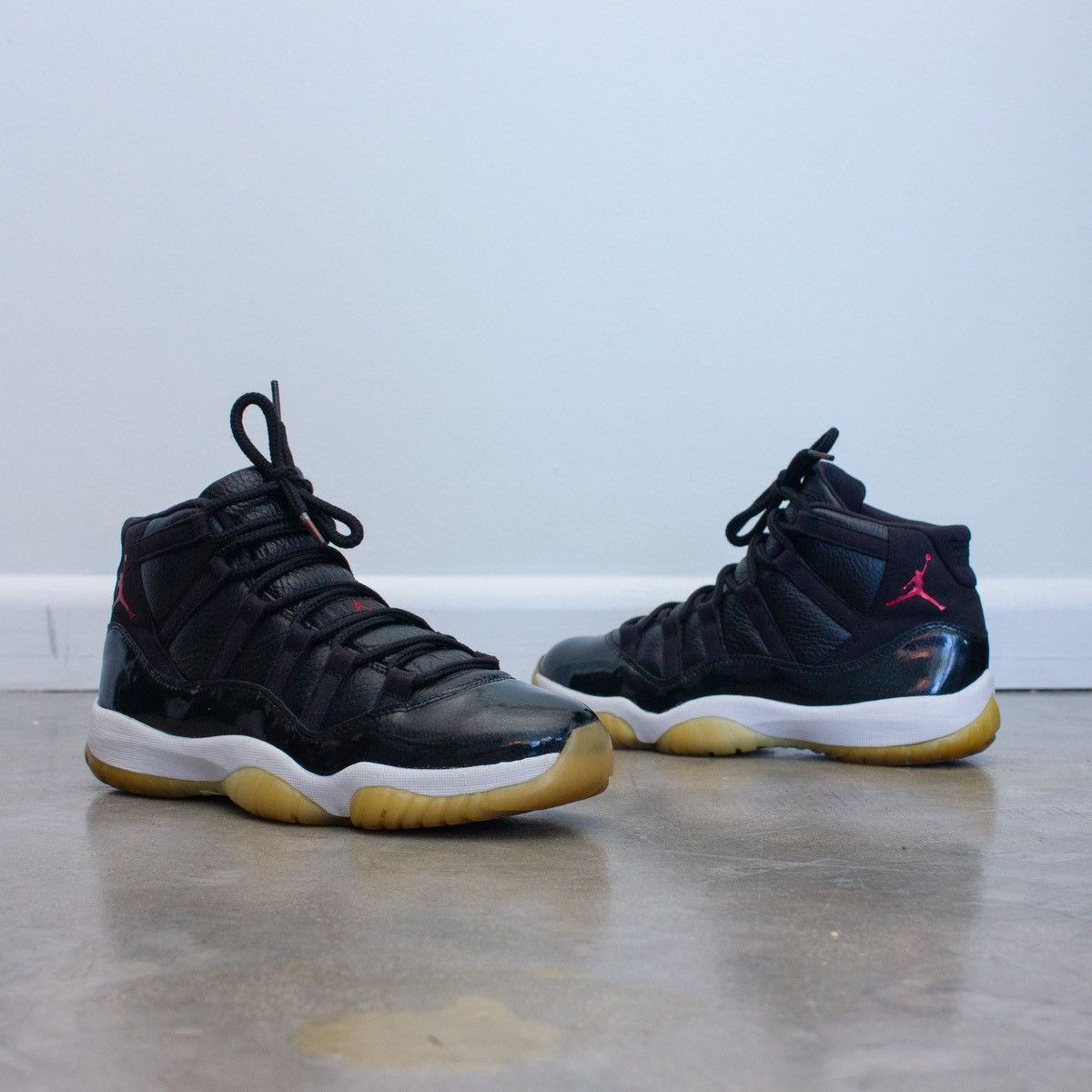 Jordan Brand Air Jordan 11 Retro 2015 '72-10' - 378037 002 Size US 8 / EU 41 - 9 Thumbnail