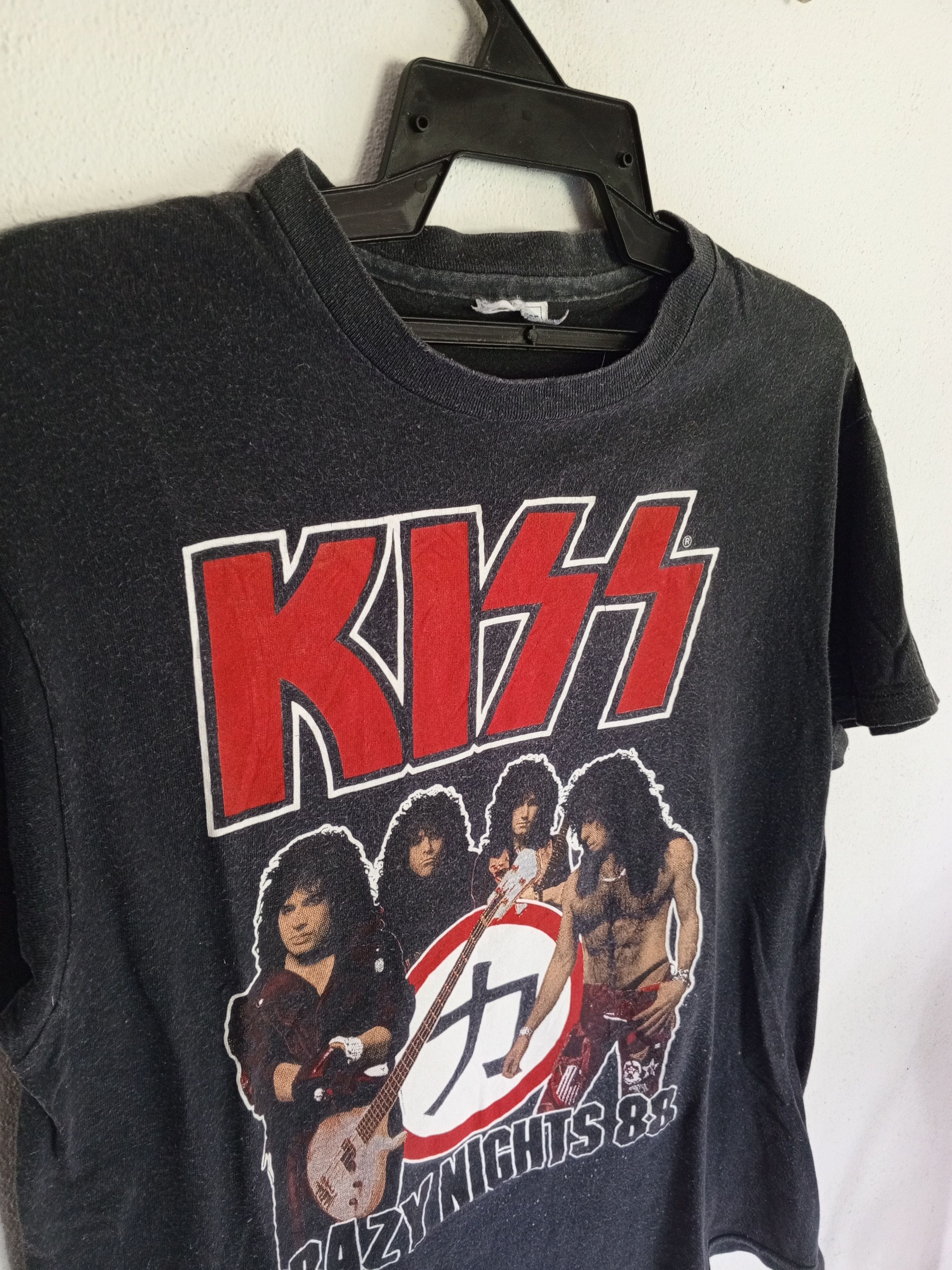 KISS { 8Os vtg)💥band kiss crazy night 88 💥 Size US M / EU 48-50 / 2 - 2 Thumbnail