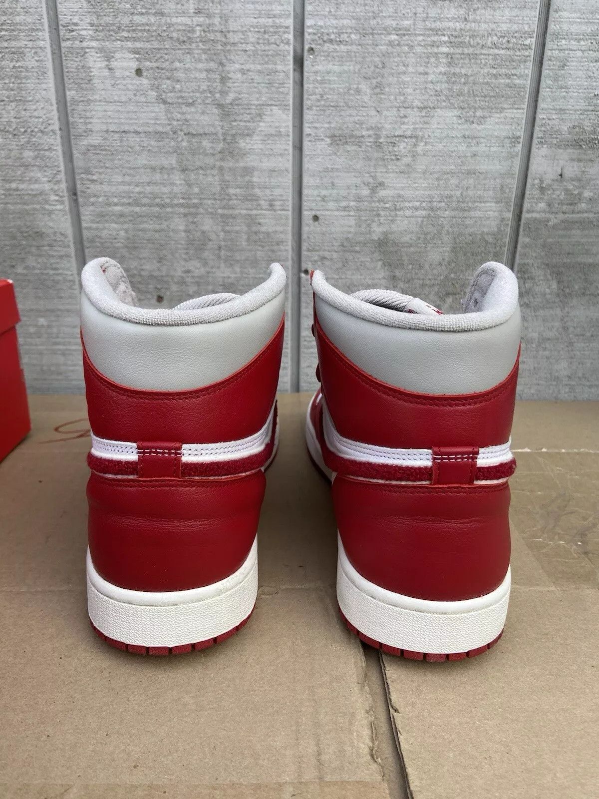 Nike Jordan 1 High Varsity Red Chenille DJ4891-061 Women 12/10.5M Size US 12 / IT 42 - 3 Thumbnail