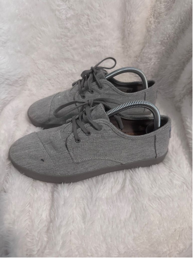 Toms Women's TOMS Gray Canvas Sneakers Size 6.5 Size US 6.5 / IT 36.5 - 1 Thumbnail