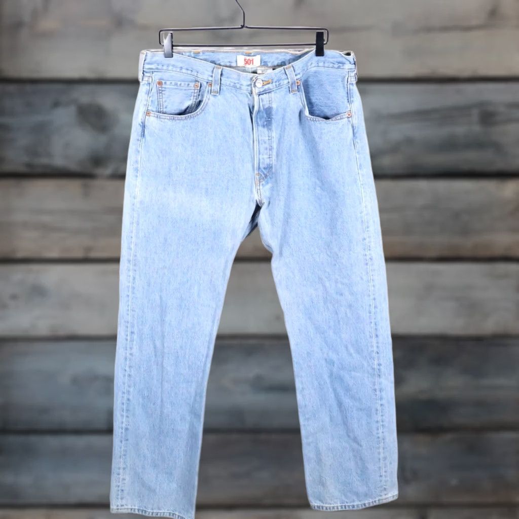 Levi's Y2K Levi's 501 XX Jeans Men 36 x 32 Blue Denim Button Fly Vintage No 9 Size US 36 / EU 52 - 1 Thumbnail
