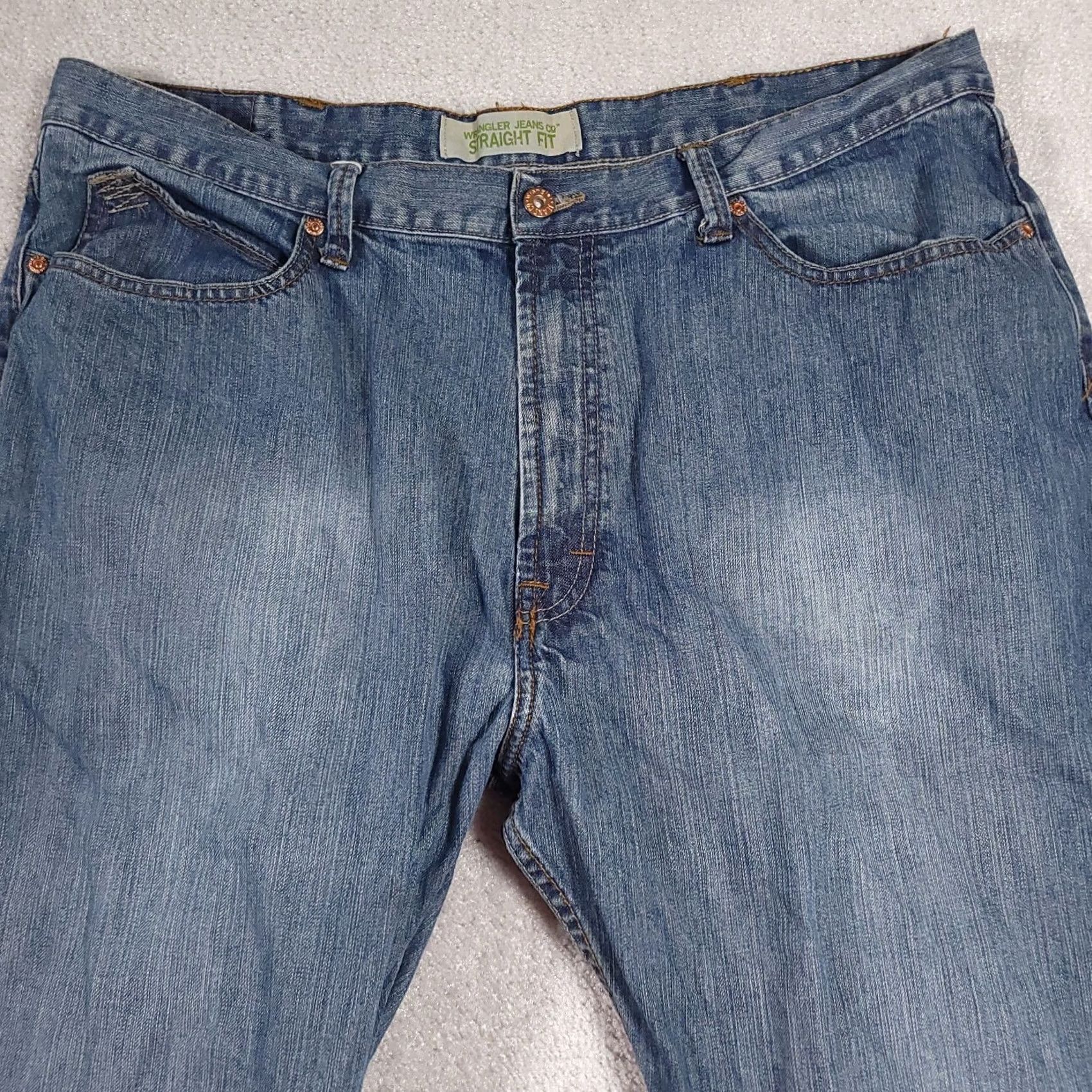 Wrangler Wrangler Jeans Mens 40X30 Straight Fit Western Chore Barn Workwear Medium Wash Blue Size US 40 / EU 56 - 3 Thumbnail