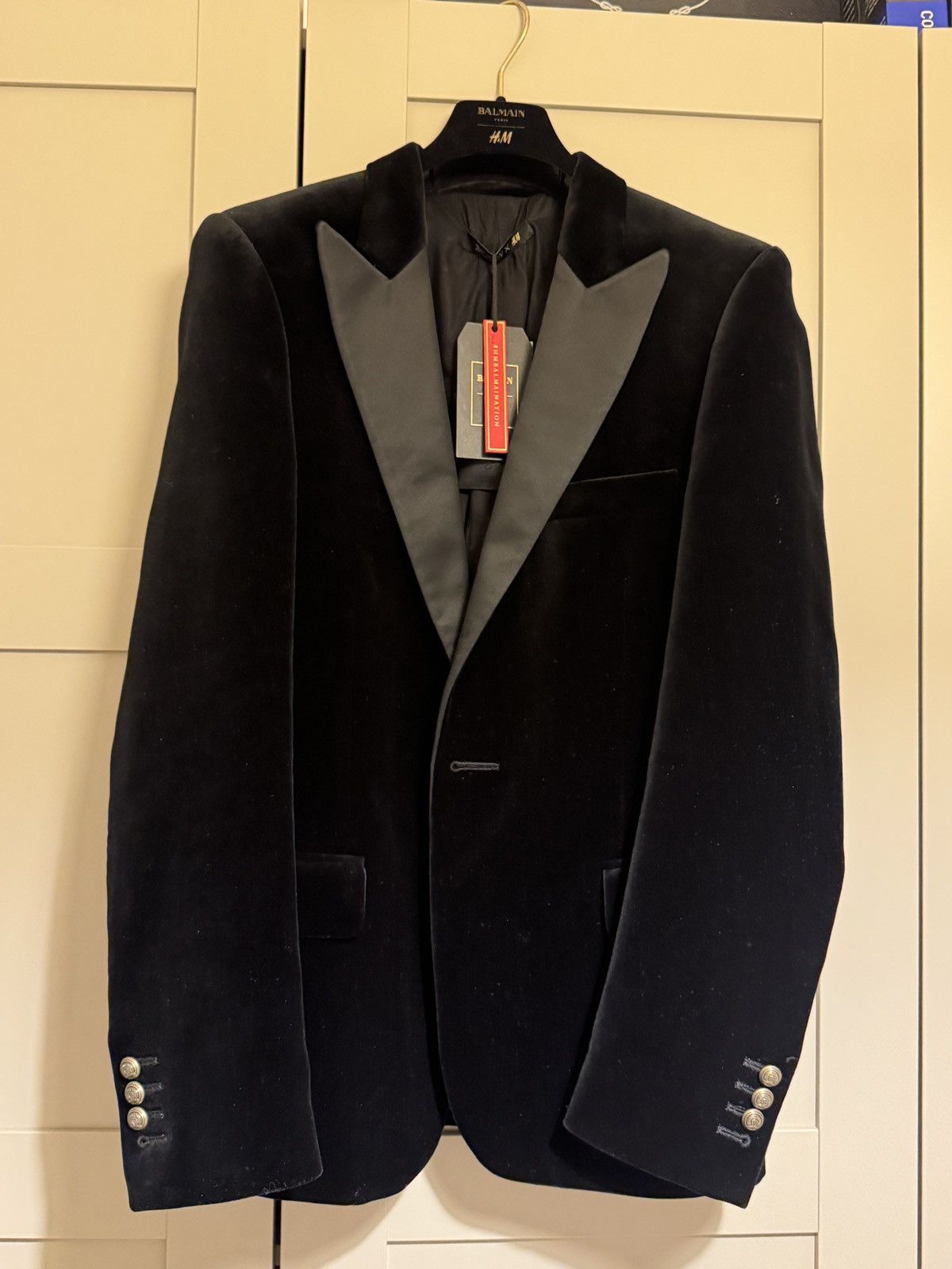 Balmain × H&M BALMAIN x H&M Velvet Tuxedo Blazer – Limited Edition Size 38R - 1 Thumbnail