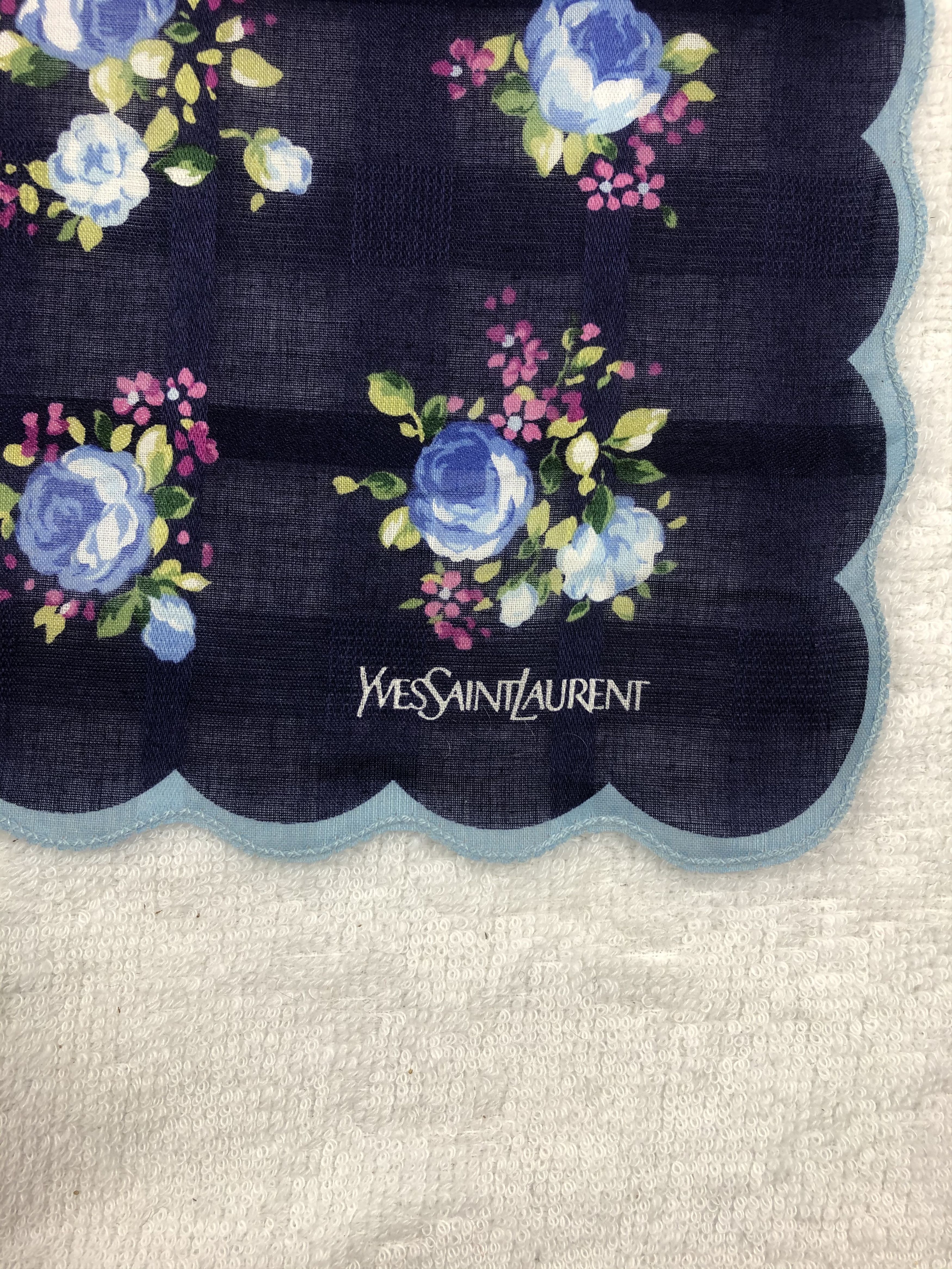 Yves Saint Laurent Yves Saint Laurent Handkerchief / Bandana / Neckerchief Size ONE SIZE - 4 Thumbnail