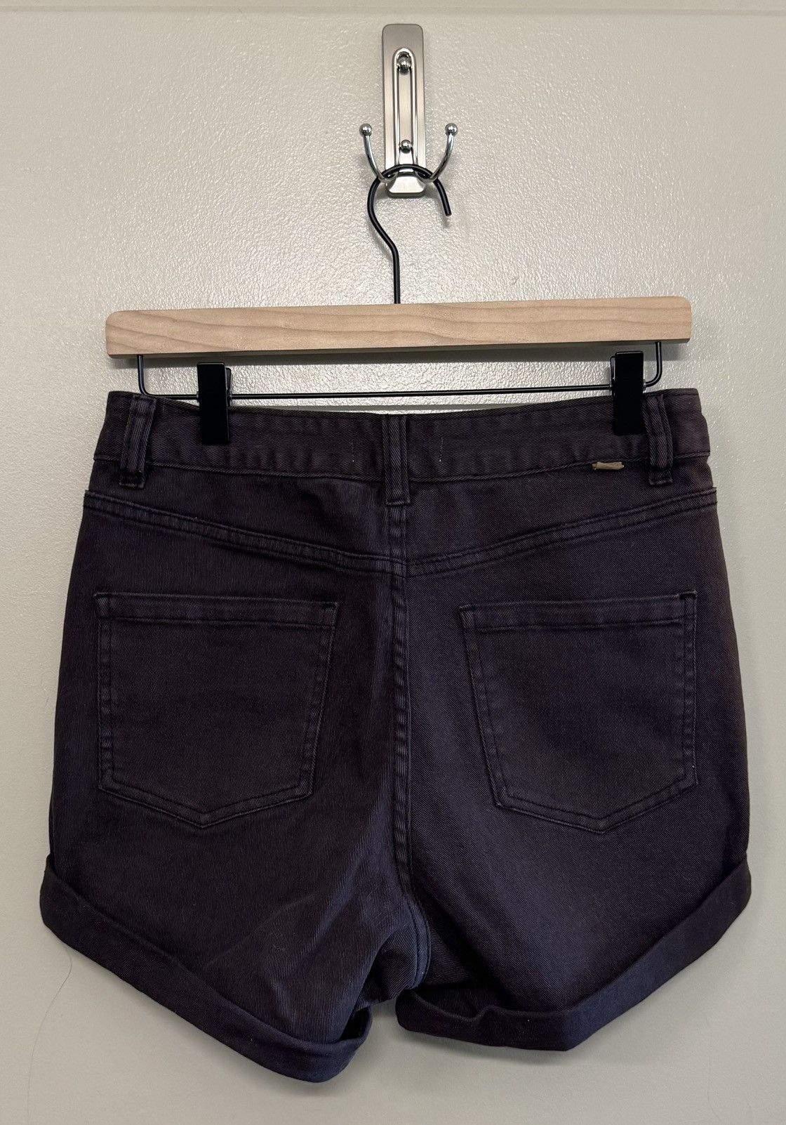 O'Neill Women’s high rise shorts Size 29" - 3 Thumbnail