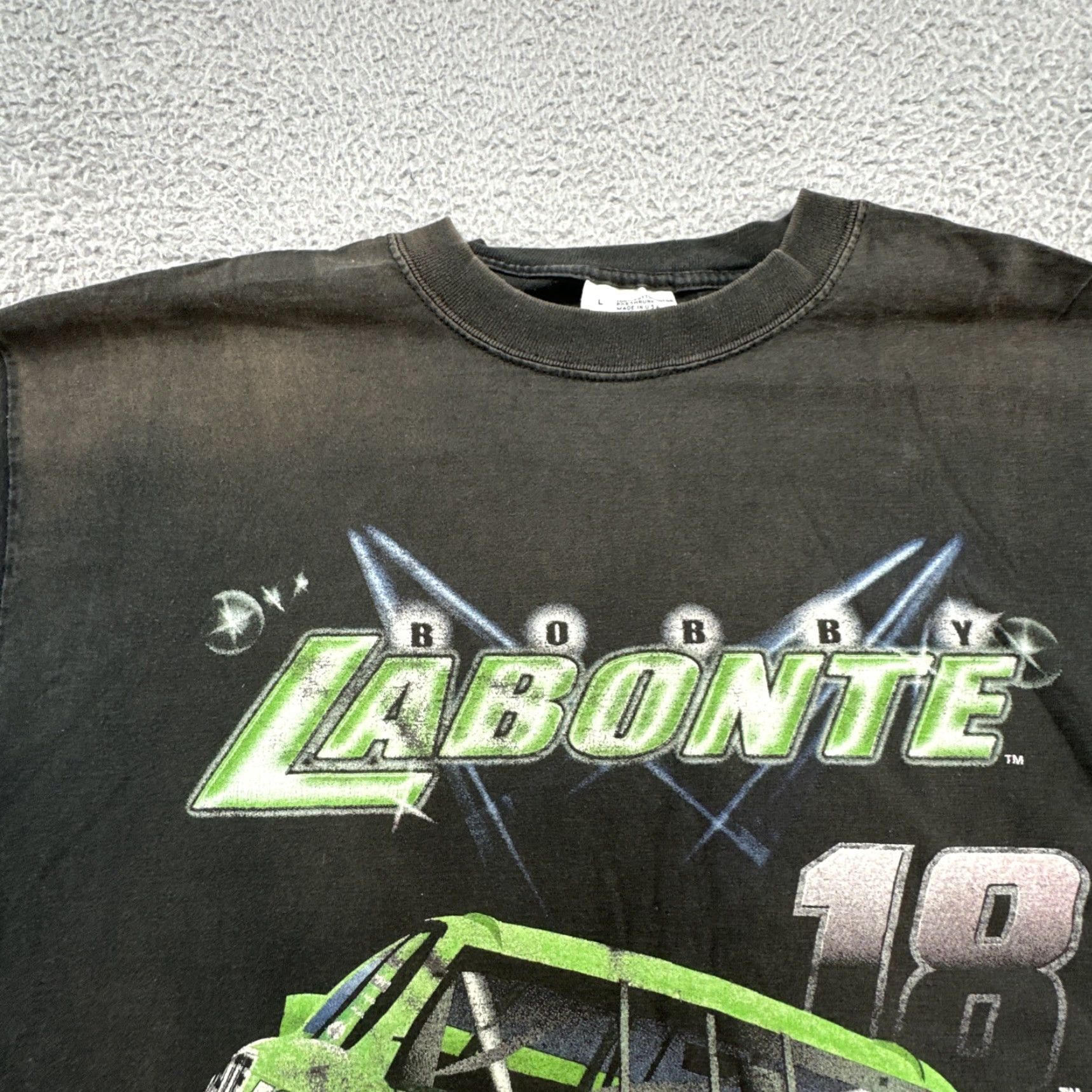 Chase Authentics VINTAGE NASCAR Bobby Labonte #18 T Shirt Lighting Em' Up Chase Authentics Large Black 90s Mens T-Shirt Shirts Men Racing Nascar Size US L / EU 52-54 / 3 - 5 Thumbnail