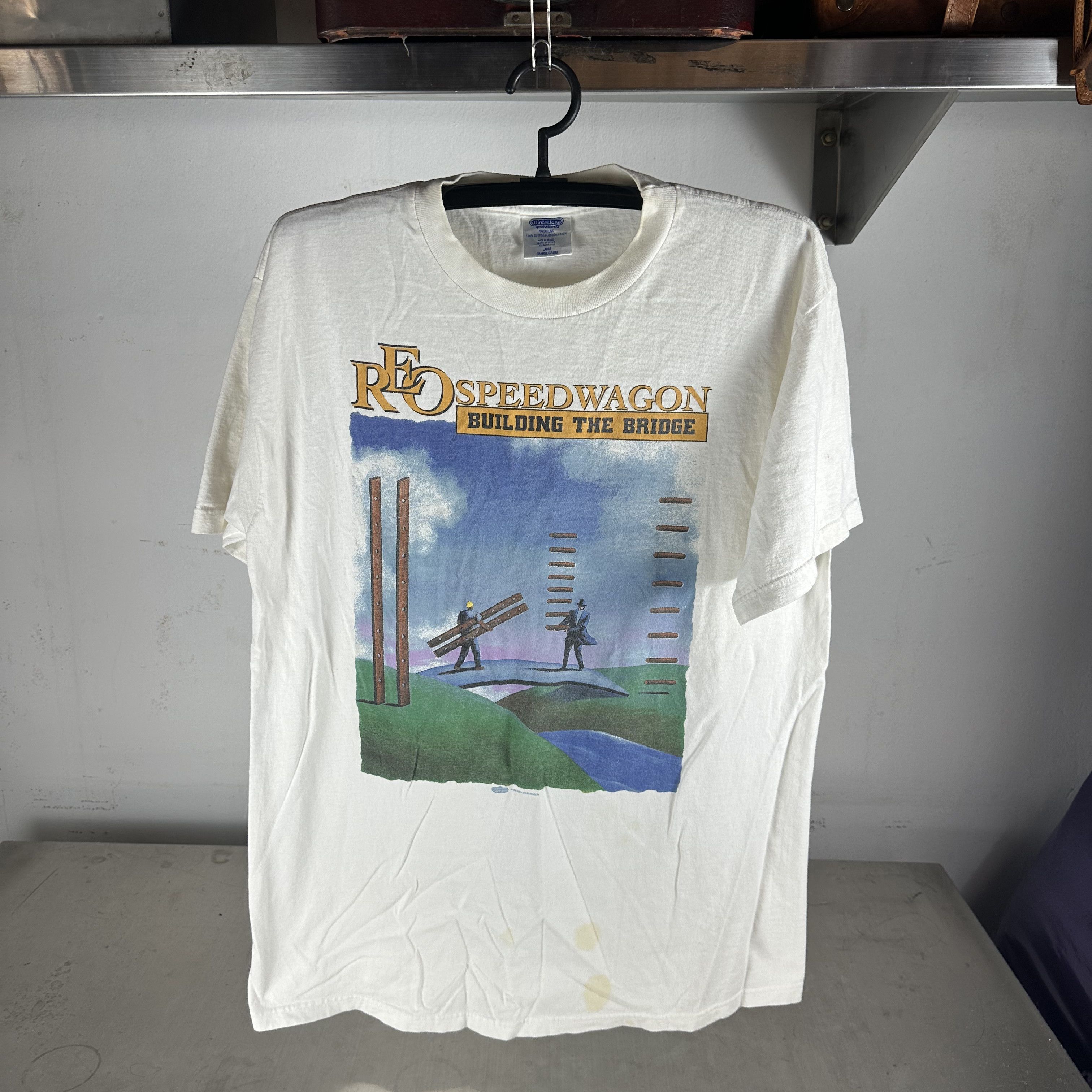 Vintage Vintage 1996 REO Speedwagon Building The Bridge T-shirt Size US L / EU 52-54 / 3 - 1 Thumbnail