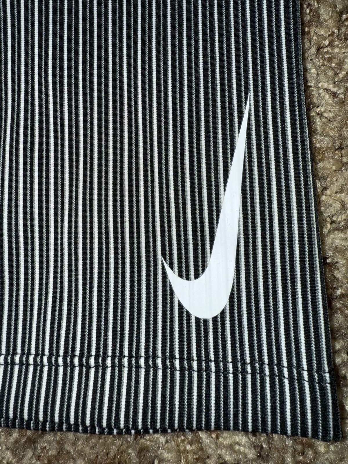 Nike Nike Men’s Dri-Fit ADV Aeroswift 1/2-Length Running Tights Size US 34 / EU 50 - 2 Thumbnail
