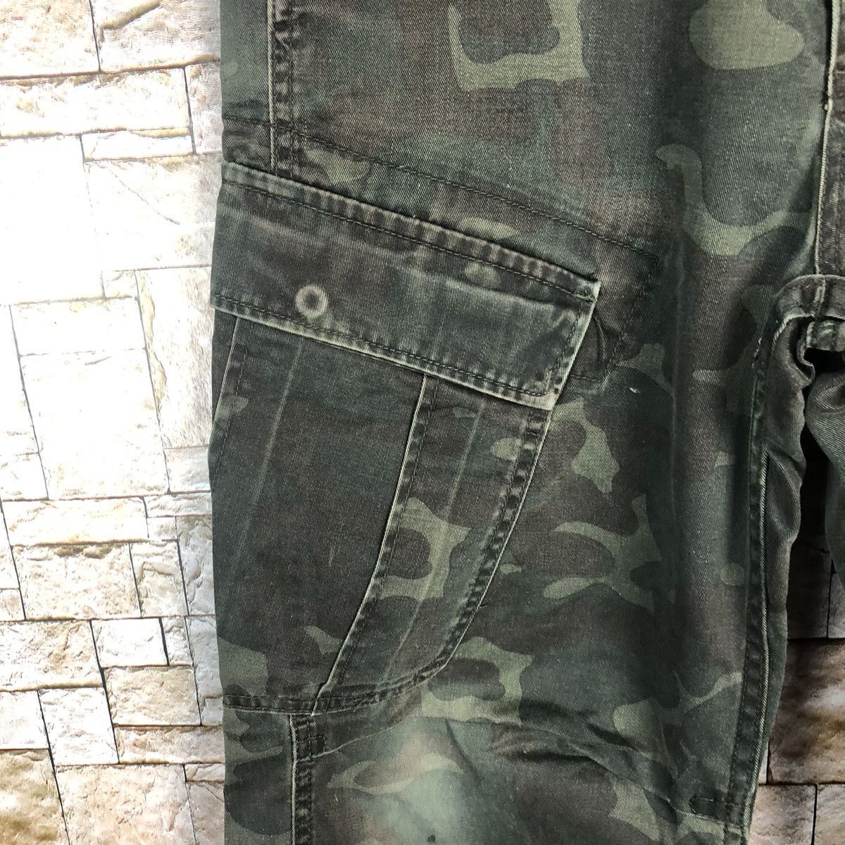 Japanese Brand Free Gale Green Camo Cargo Multipocket Pants #A338 Size US 29 - 10 Thumbnail