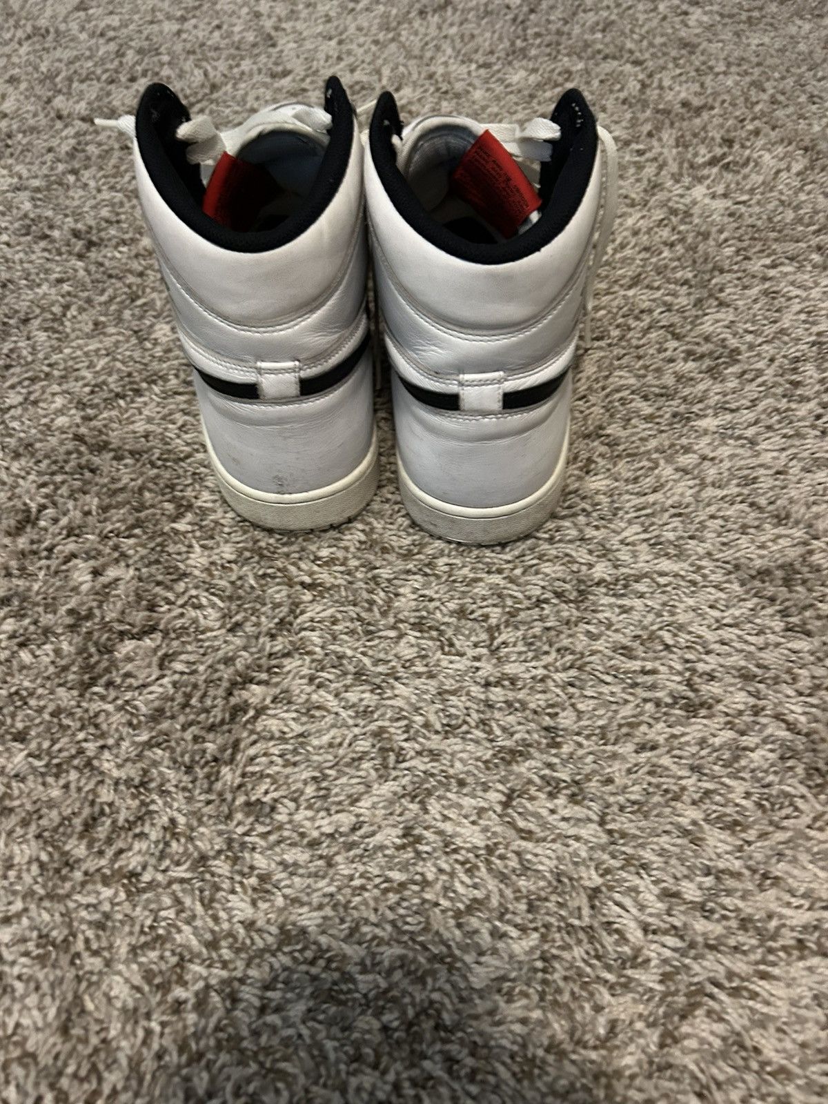 Nike Jordan 1 Yin-Yang Size US 13 / EU 46 - 4 Thumbnail