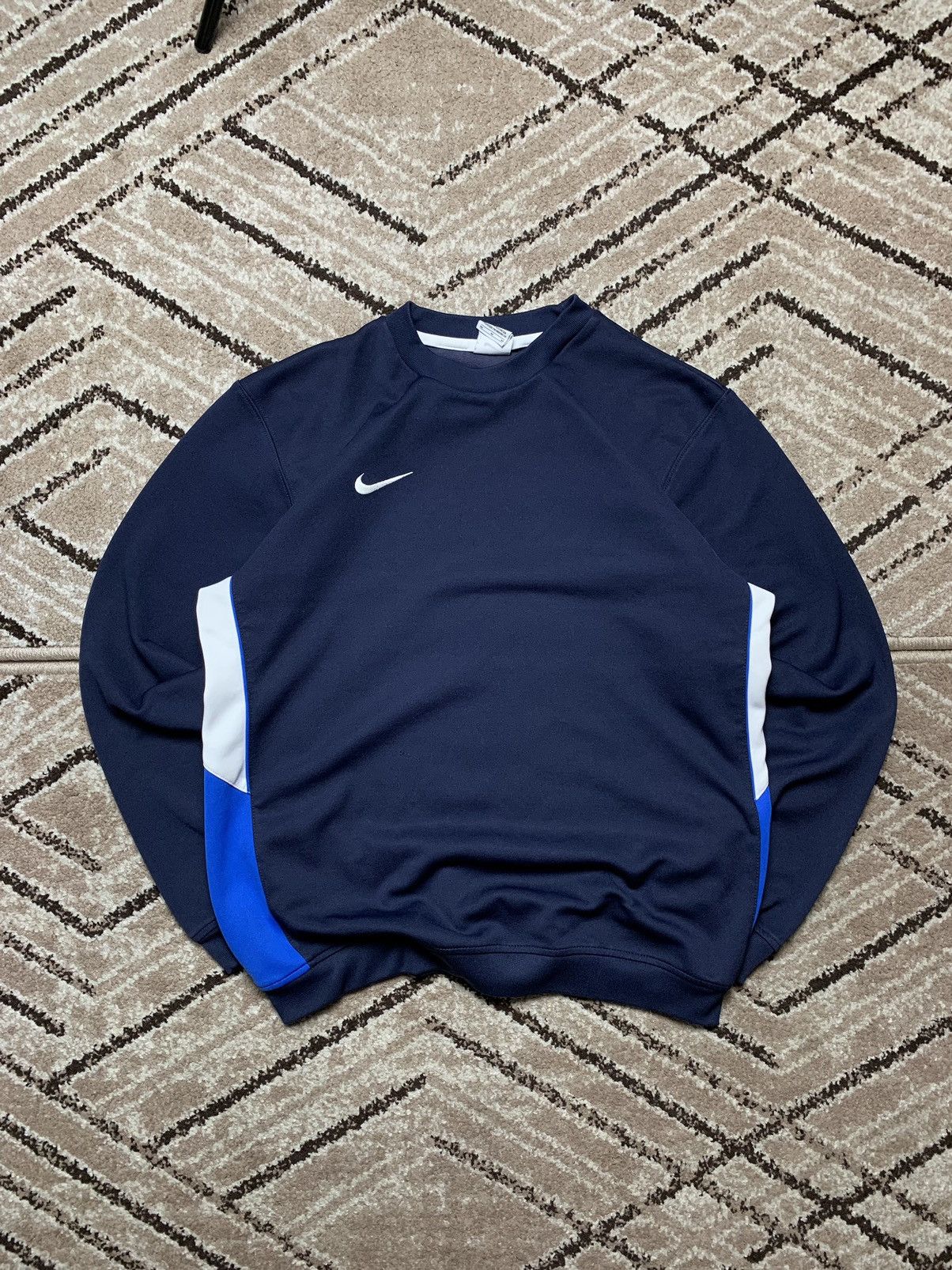 Nike × Vintage Vintage Nike Y2K Mini Swoosh Blue Boxy Sweatshirt Hype 00s Size US M / EU 48-50 / 2 - 3 Thumbnail