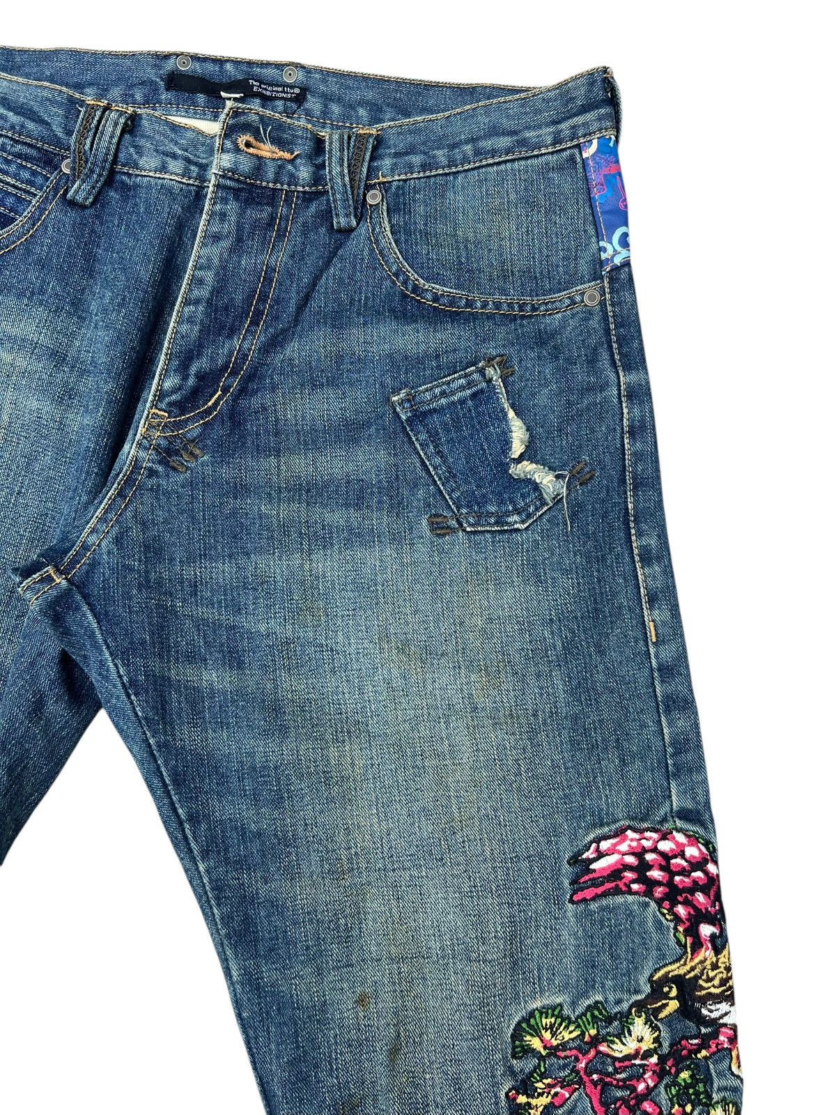 Vintage Dirty Mud Japan Brand Rips Eagle Embroidery Distress Jeans Size US 31 - 9 Thumbnail