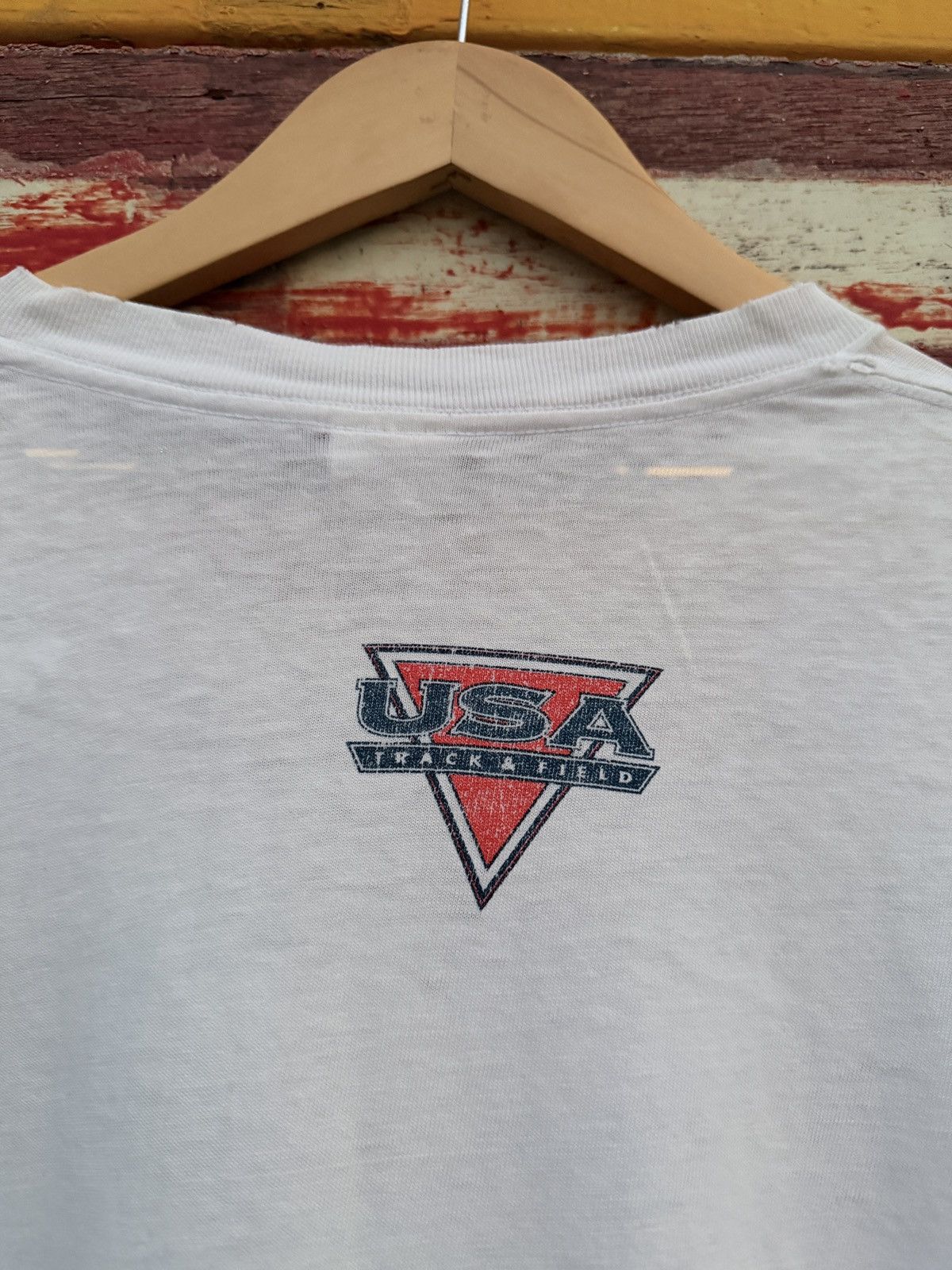 Nike Vintage Nike USA Track & Field 90's T-shirt Size US S / EU 44-46 / 1 - 5 Thumbnail