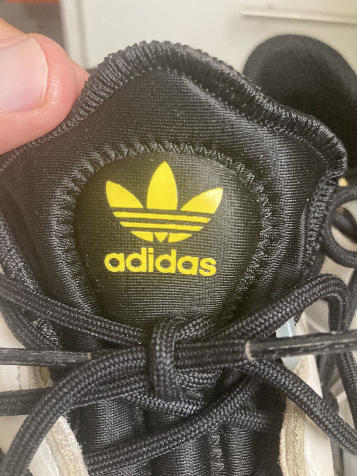 Adidas Adidas Ozweego sneaker Size US 9.5 / EU 42-43 - 3 Thumbnail