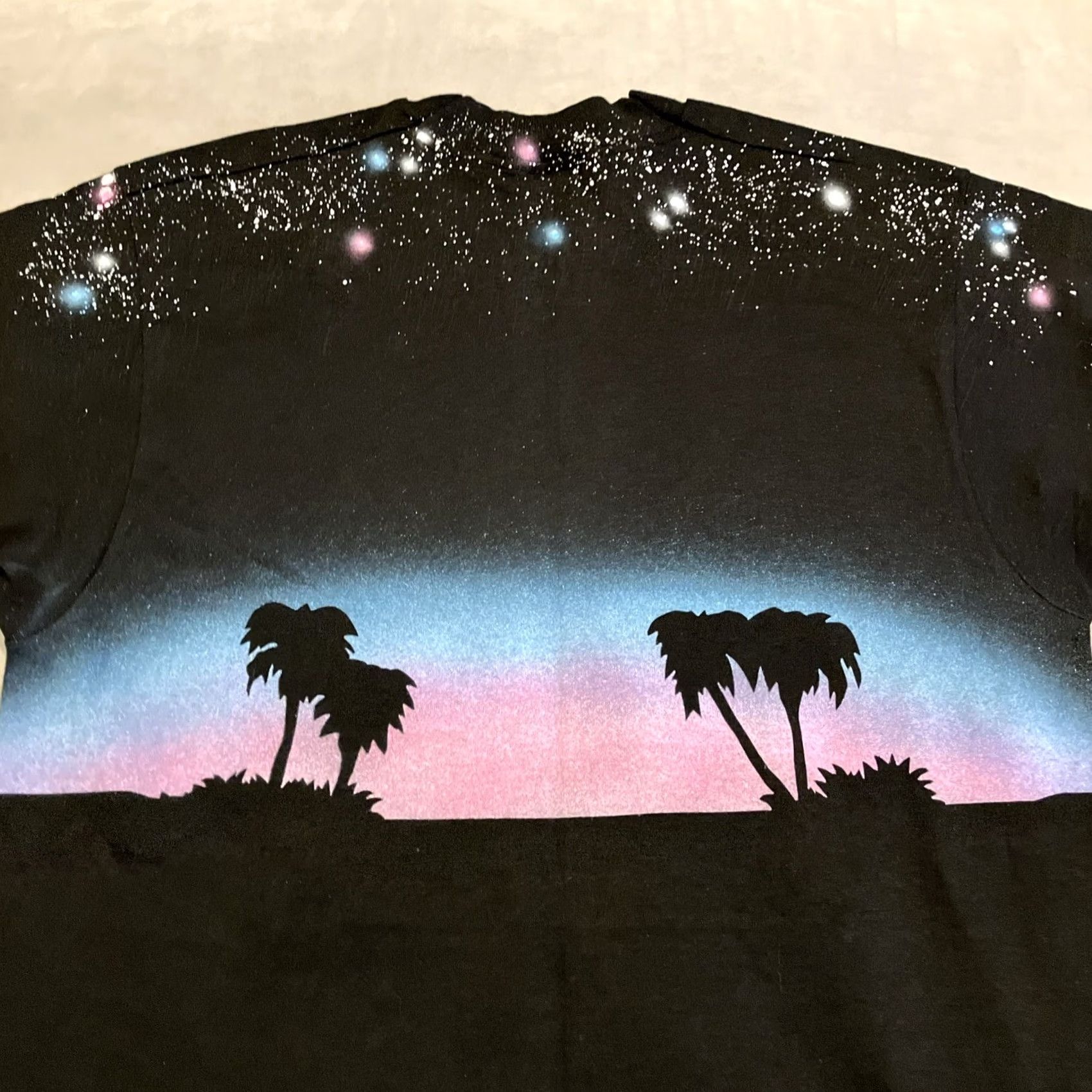 Fruit Of The Loom NWOT Universal Studios Hollywood Puff Print AOP Single Stitch T Shirt L Black Cotton 1990s Graphic Tee Mens Size US L / EU 52-54 / 3 - 7 Thumbnail