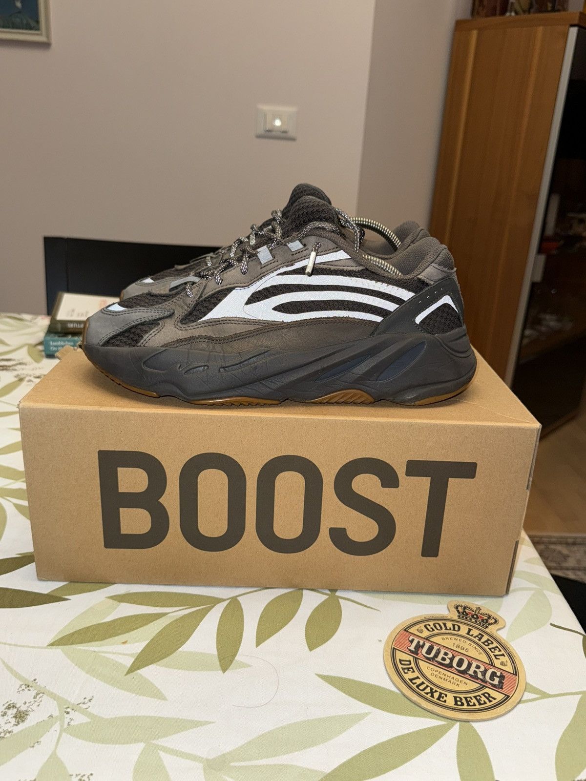 Yeezy Adidas Yeezy 700 v3 Geode Size US 10 / EU 43 - 3 Thumbnail