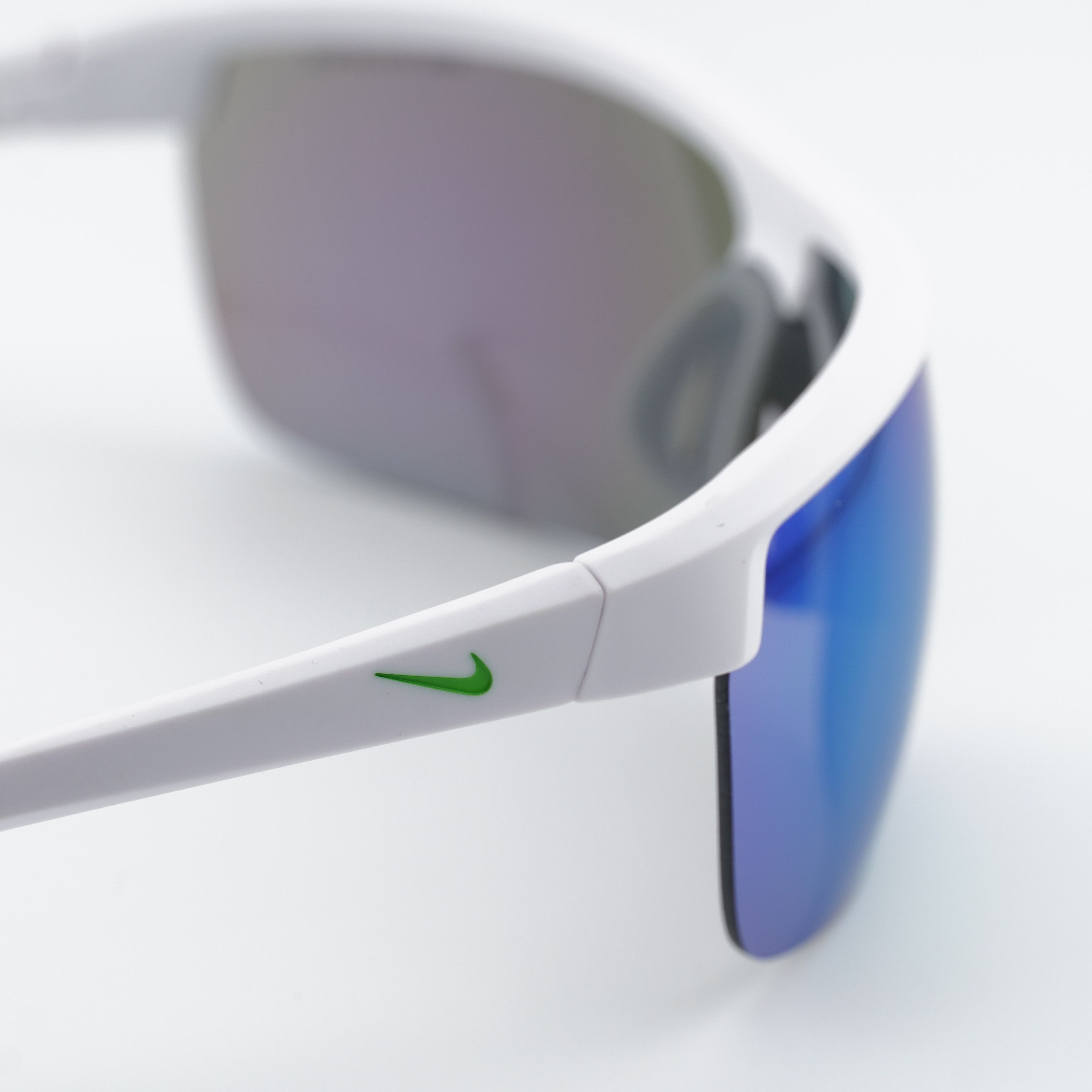 Nike NIKE TEMPEST M CW4665 103 Sunglasses White Rectangle Frame Size ONE SIZE - 4 Thumbnail