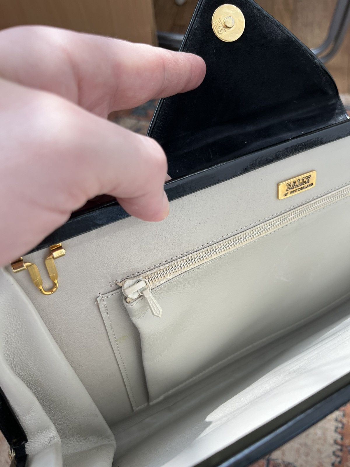 Bally × Vintage Vintage Bally Black Leather & Suede Clutch Bag Size ONE SIZE - 6 Thumbnail
