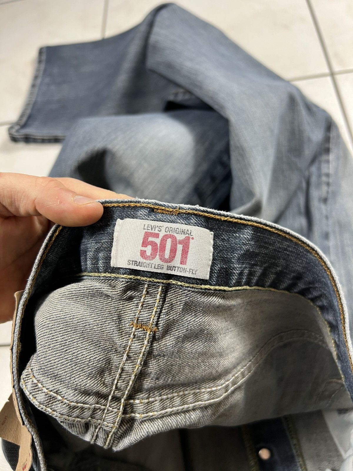 Levi's Vintage Levi’s 501 straigth leg button-fly washed y2k jeans Size US 34 / EU 50 - 18 Thumbnail