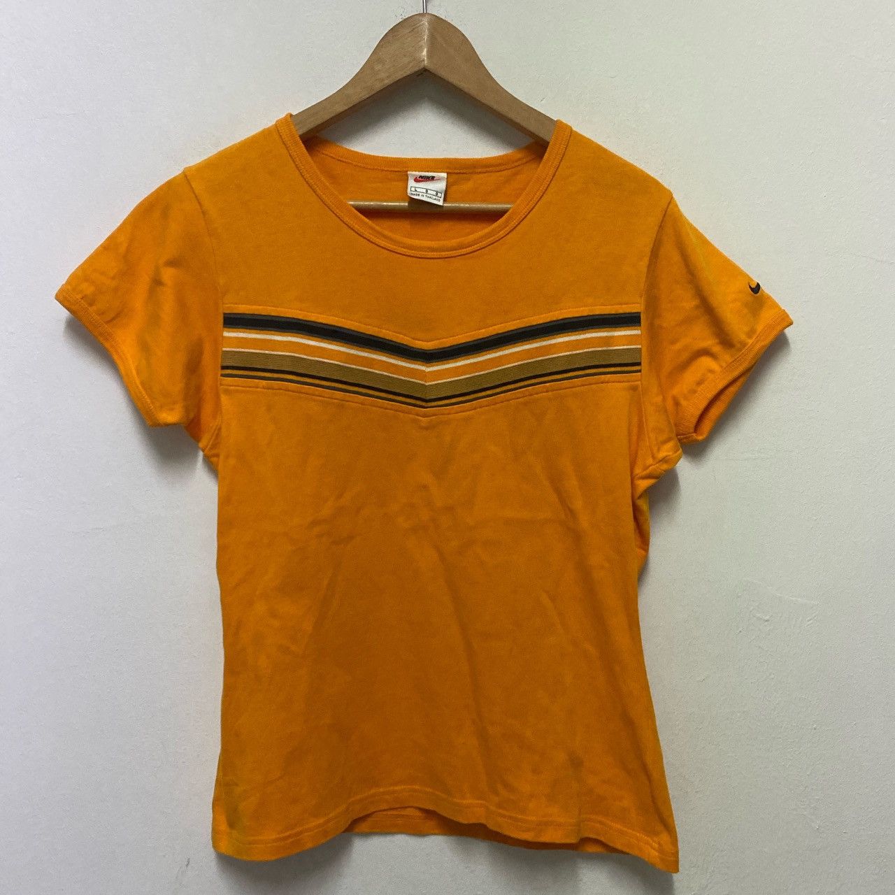 90s/ 00s Women’s Central Swoosh MLB Nike T-shirt L