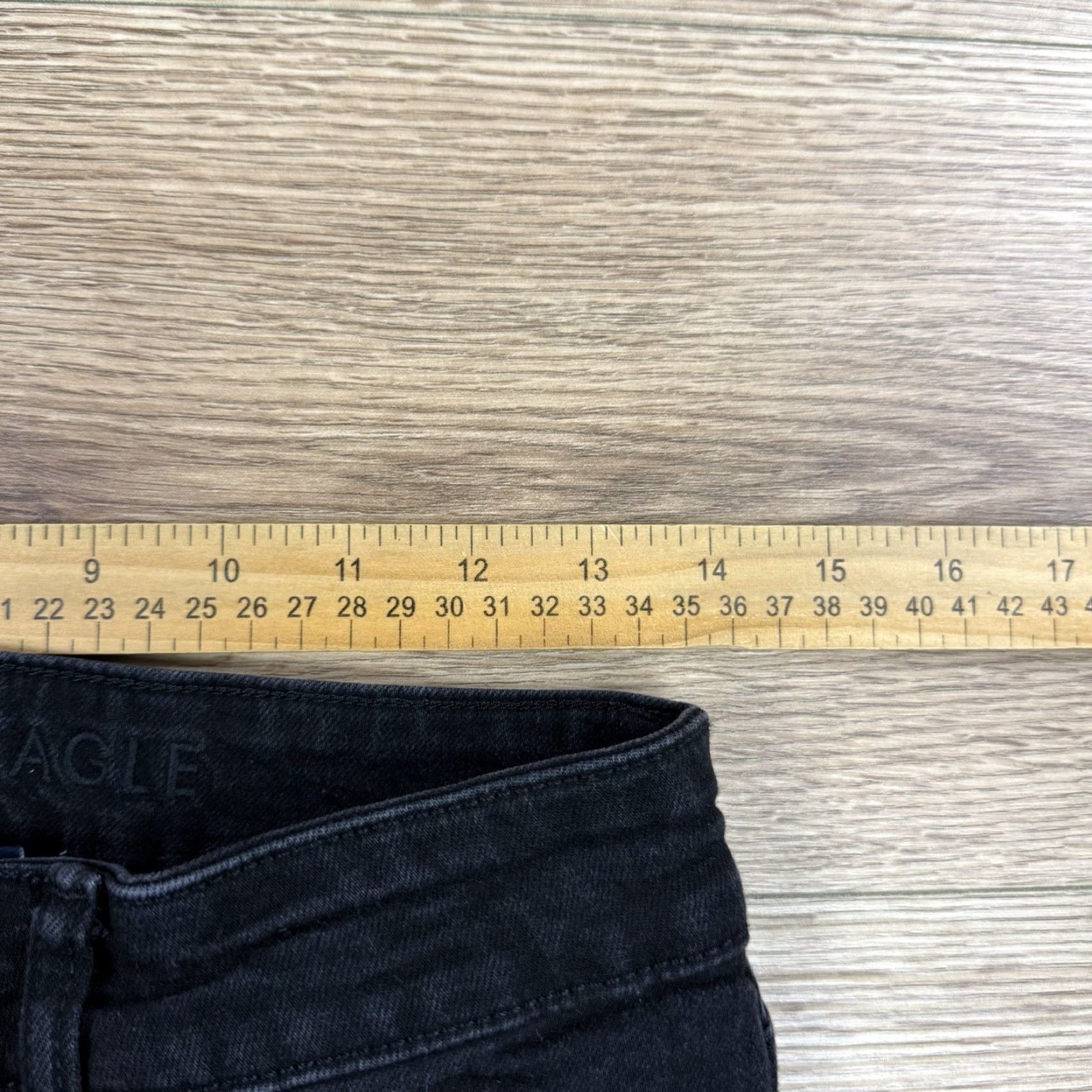 American Eagle Outfitters American Eagle Mens Slim Straight Jeans Black Denim 29x30 AirFlex Slimming 8-10 Rise Jeans Black Leather Patch? Size US 29 - 4 Thumbnail