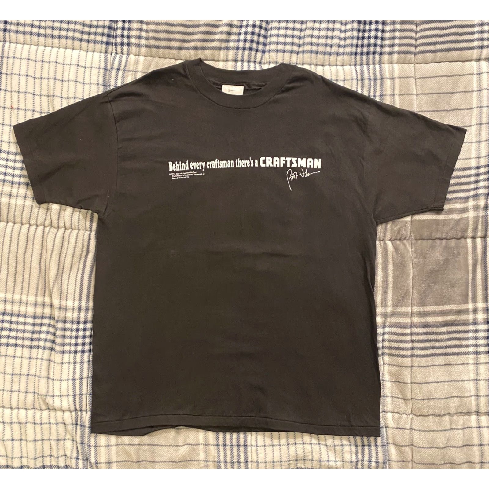 Vintage VINTAGE Bob Vila Shirt XL Brown Mens T-Shirt Crew Neck Graphic Print Stitch 1995 School Retro Work Size US XL / EU 56 / 4 - 2 Thumbnail