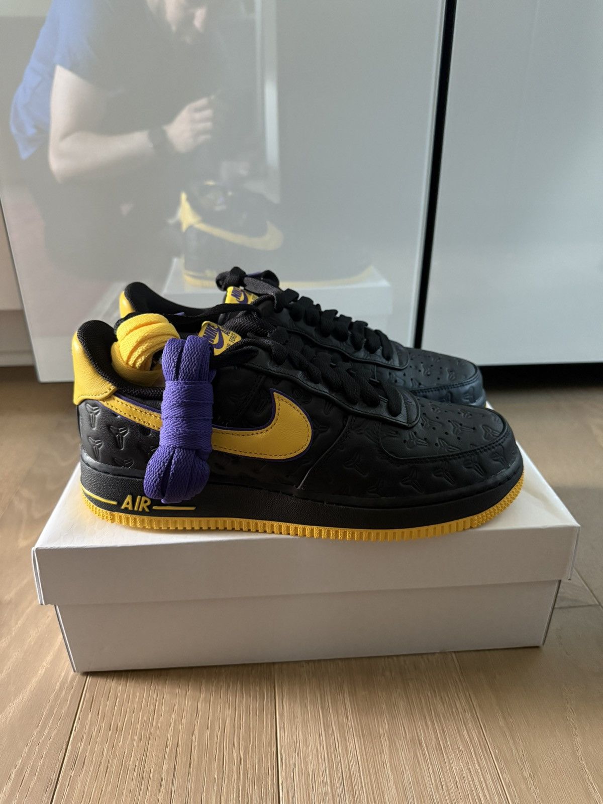 Nike Kobe x Nike Air Force 1 Low ‘Lakers Away’ 5555/8000 Sz 8.5 Size US 8.5 / EU 41-42 - 7 Thumbnail