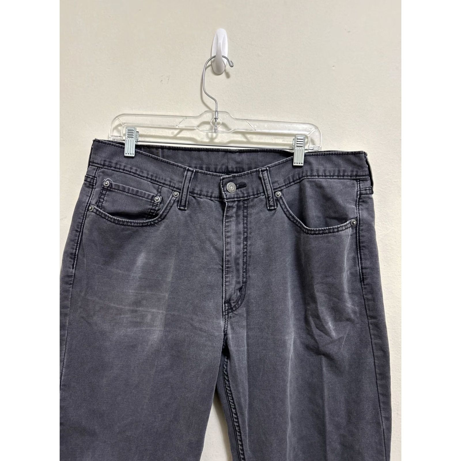 Levi's Levi's Jeans 514 Mens 36x32 Gray Denim 5-Pocket Straight Fit Regular Waist Inseam 32 Theme Outdoor Vintage No Black Label? Size US 36 / EU 52 - 2 Thumbnail