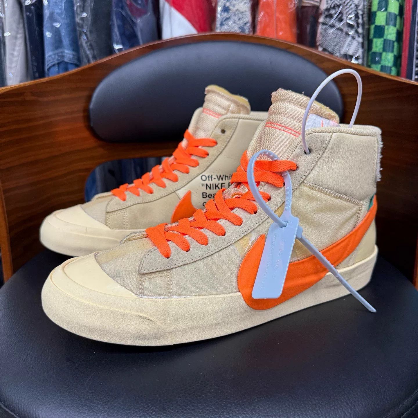 Off-White Off-White BLAZER Orange Lowtop Sneakers 42 Men Size US 9 / EU 42 - 1 Thumbnail