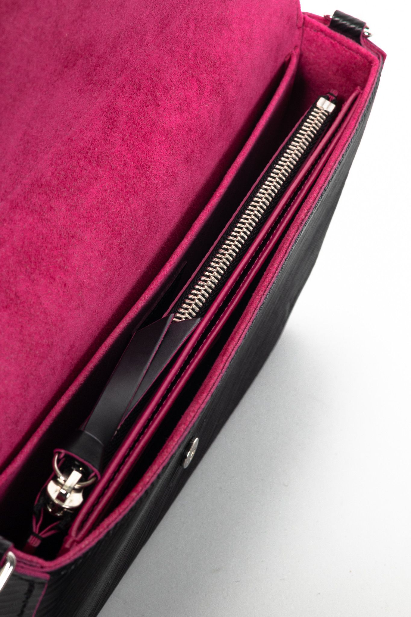 Louis Vuitton Louis Vuitton Felicie Noir & Fuchsia Epi Leather Pochette Size ONE SIZE - 11 Thumbnail