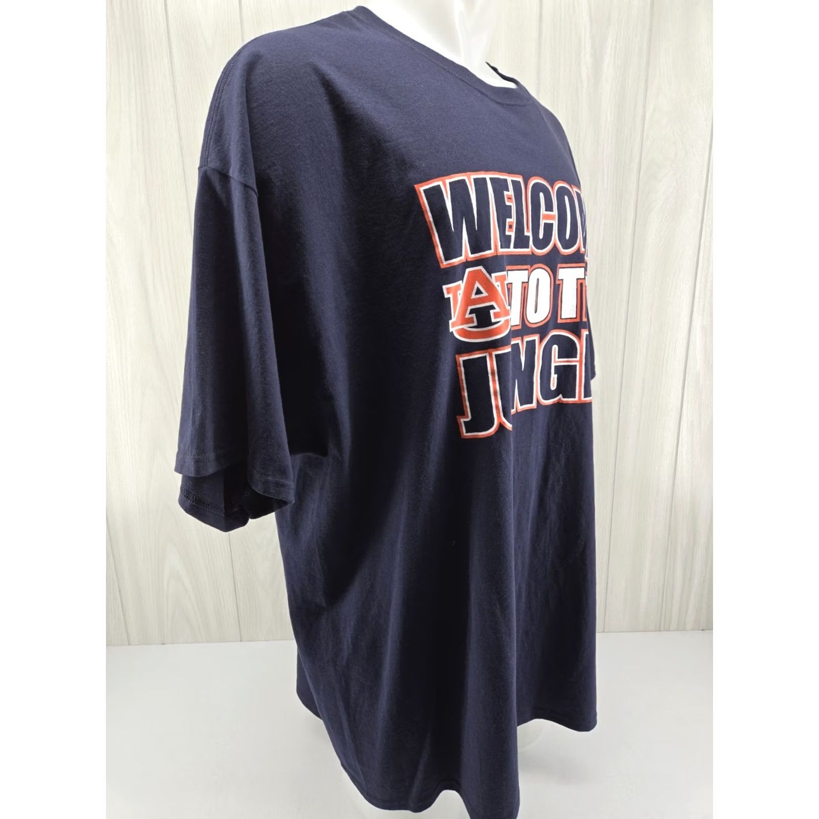 Champion Auburn Tigers Welcome to the Jungle Champion Men's T-Shirt 3XL Blue Short Sleeve Graphic Tee Regular Cotton Size US XXL / EU 58 / 5 - 6 Thumbnail