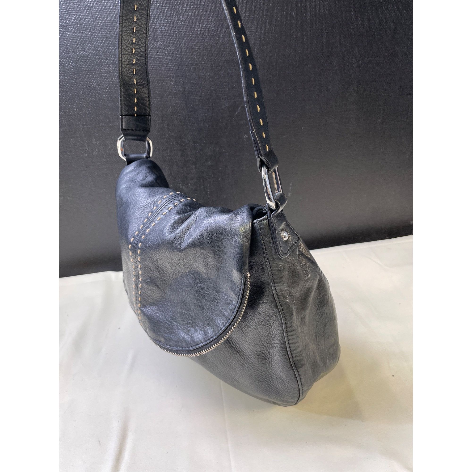 Other B Makowsky Women's Black Pebble Leather Pick Stitch Shoulder Size ONE SIZE - 3 Thumbnail