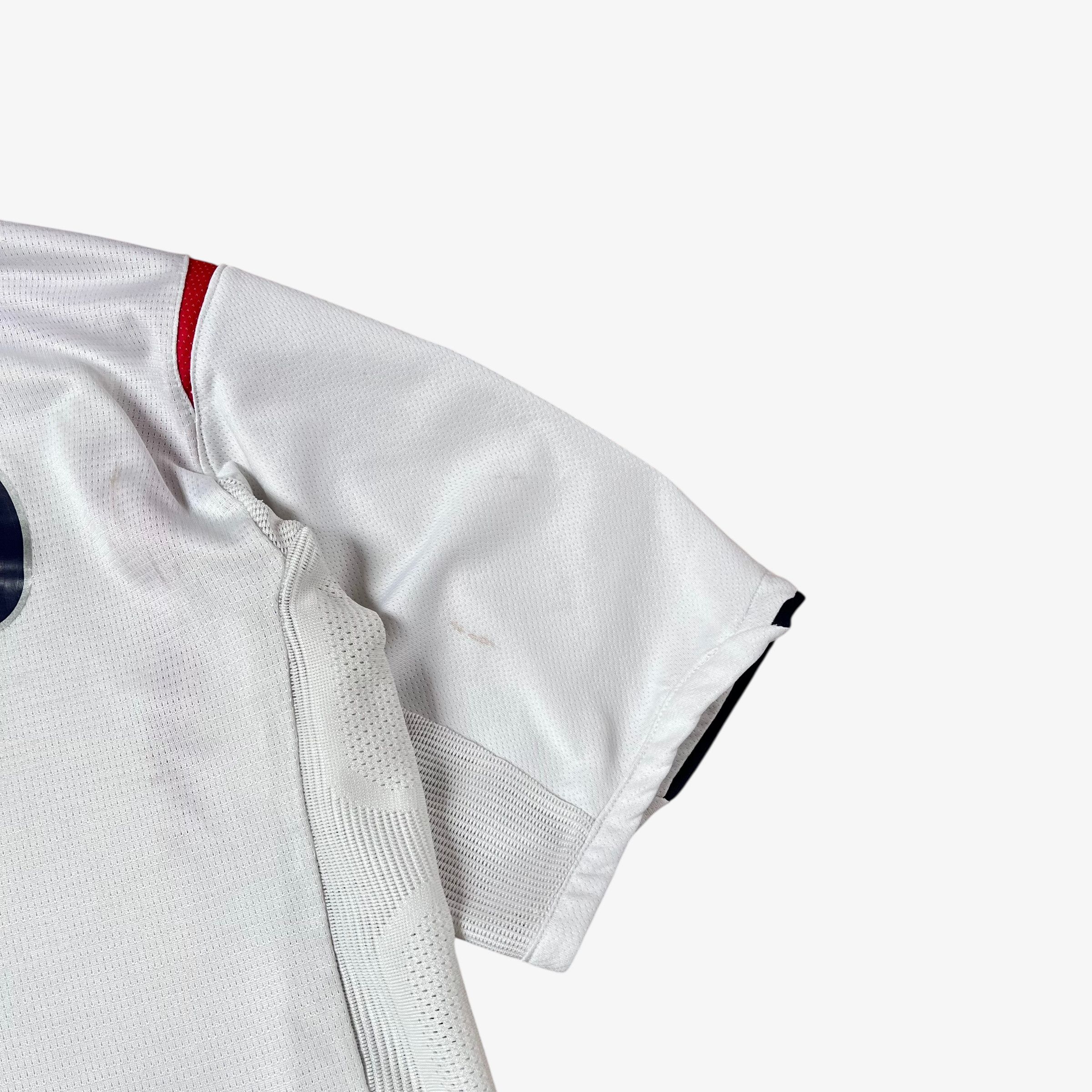 Umbro Vintage Y2K Men's England 2006 Gerrard 4 Home Jersey Size US S / EU 44-46 / 1 - 7 Thumbnail