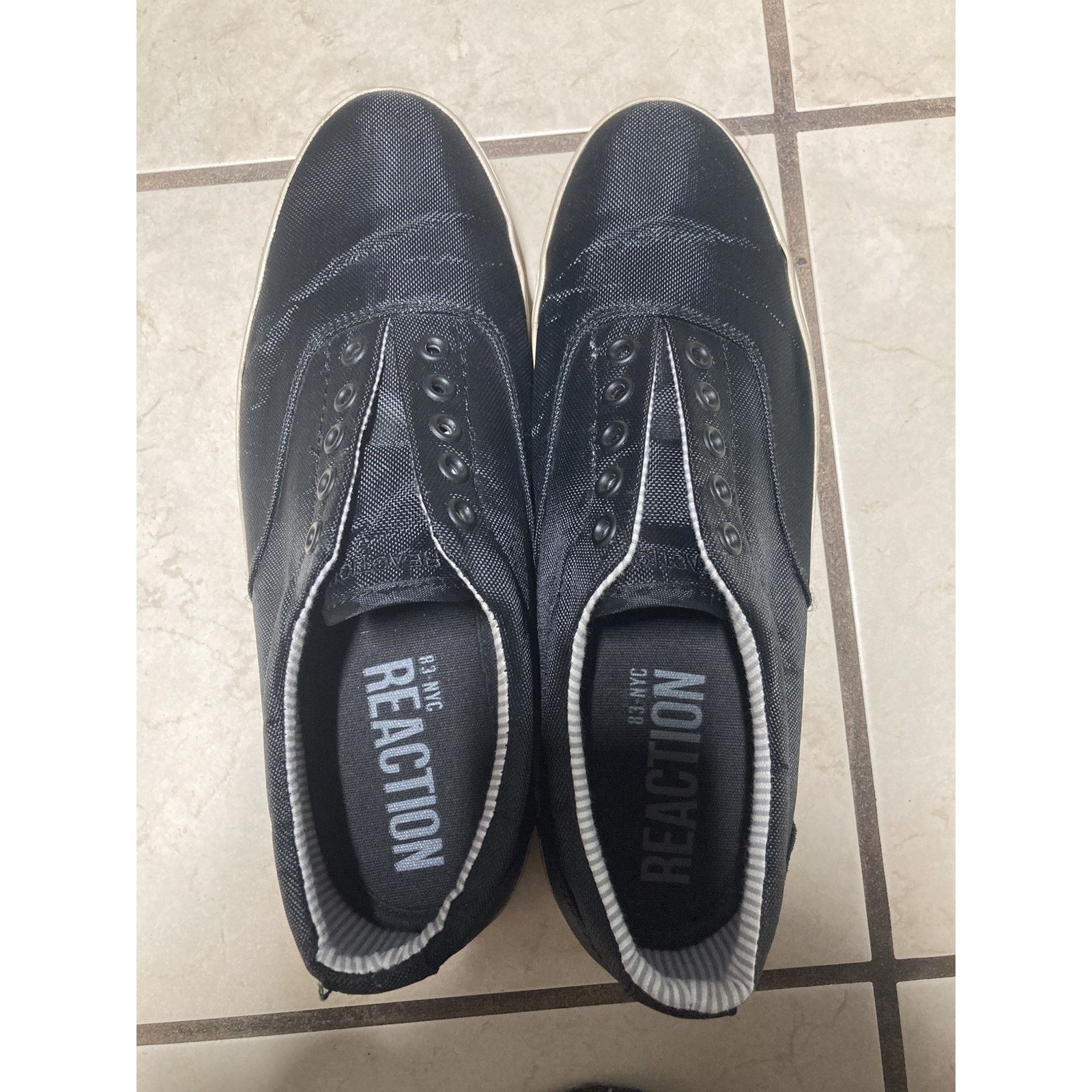 Kenneth Cole Kenneth Cole Reaction Around The Globe Sneakers - 8.5 Size US 8.5 / EU 41-42 - 4 Thumbnail