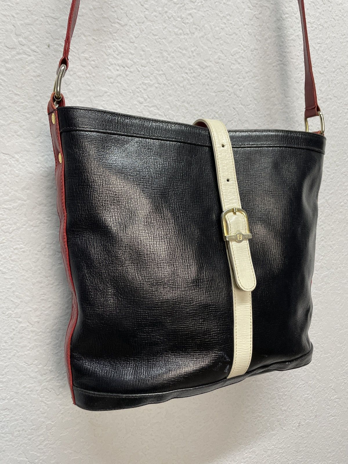 Designer × Fendi Vintage Y2K Fendi Monogram Leather Shoulder Bag Size ONE SIZE - 4 Thumbnail