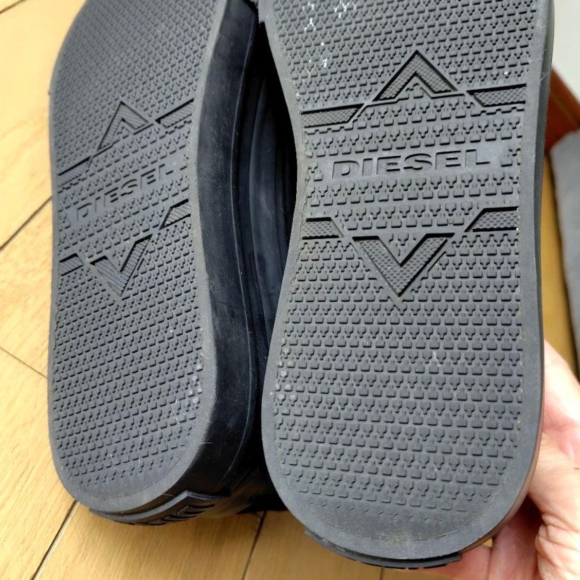 Diesel VINTAGE Diesel Men 8.5US Black Sneakers Casual Stylish Durable Platform 90s 00s Size US 9 / EU 42 - 6 Thumbnail
